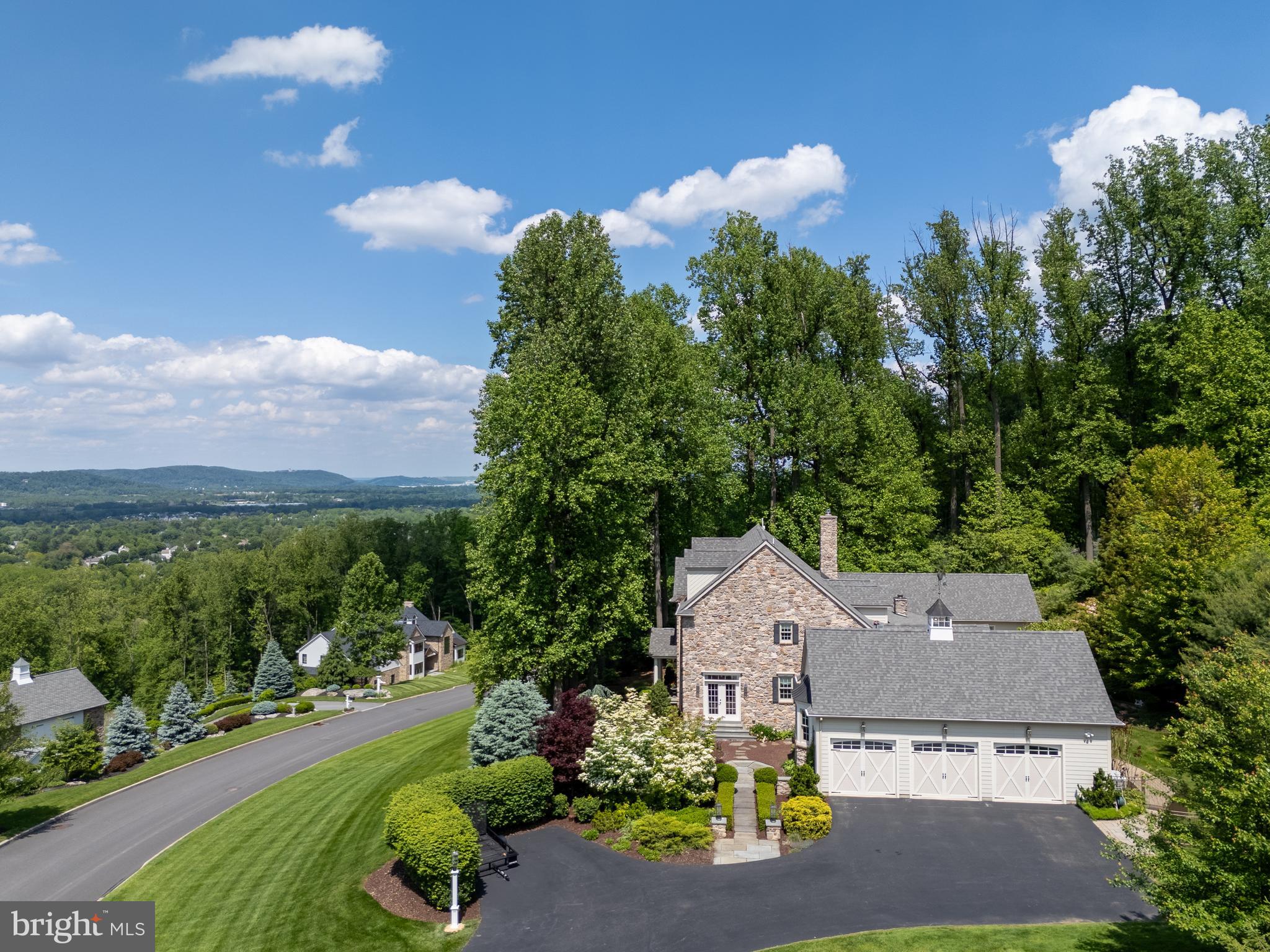 BLUE RIDGE ESTATES W - Residential