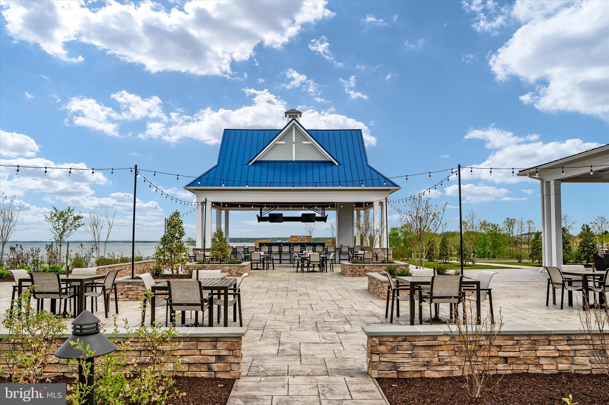 FOUR SEASONS AT KENT ISLAND - Residential