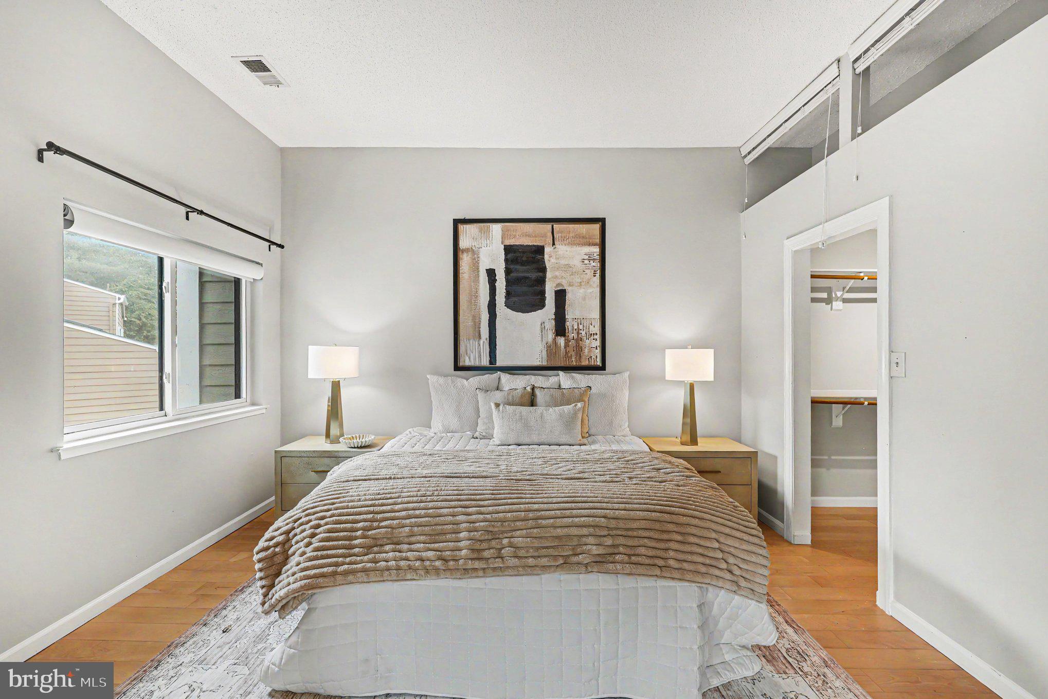 VILLA RIDGE CONDOMINIUMS - Residential