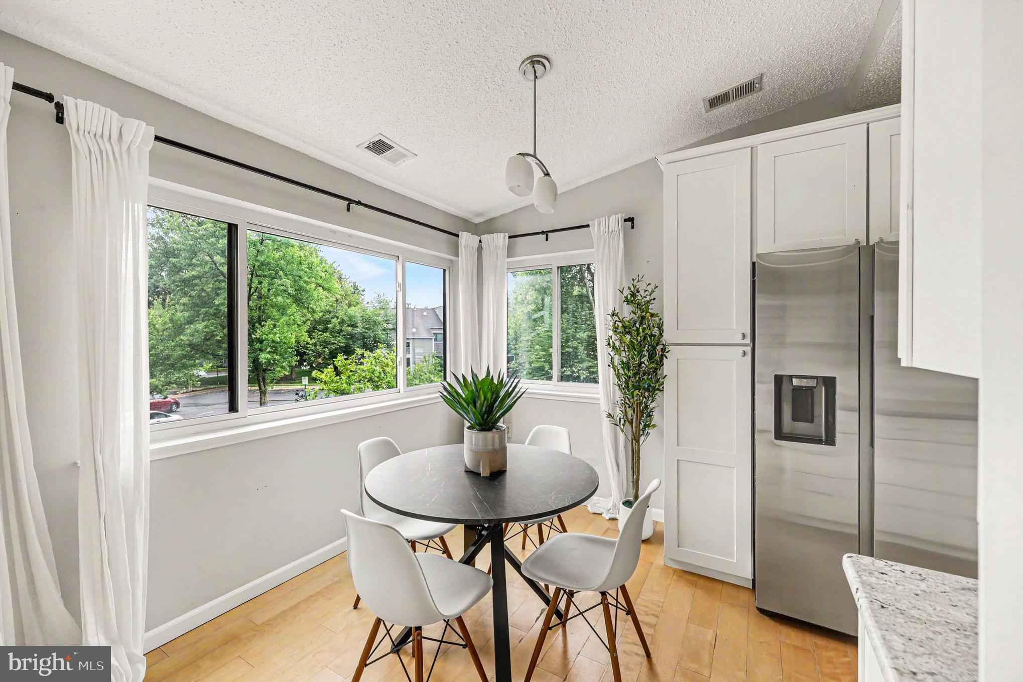 VILLA RIDGE CONDOMINIUMS - Residential