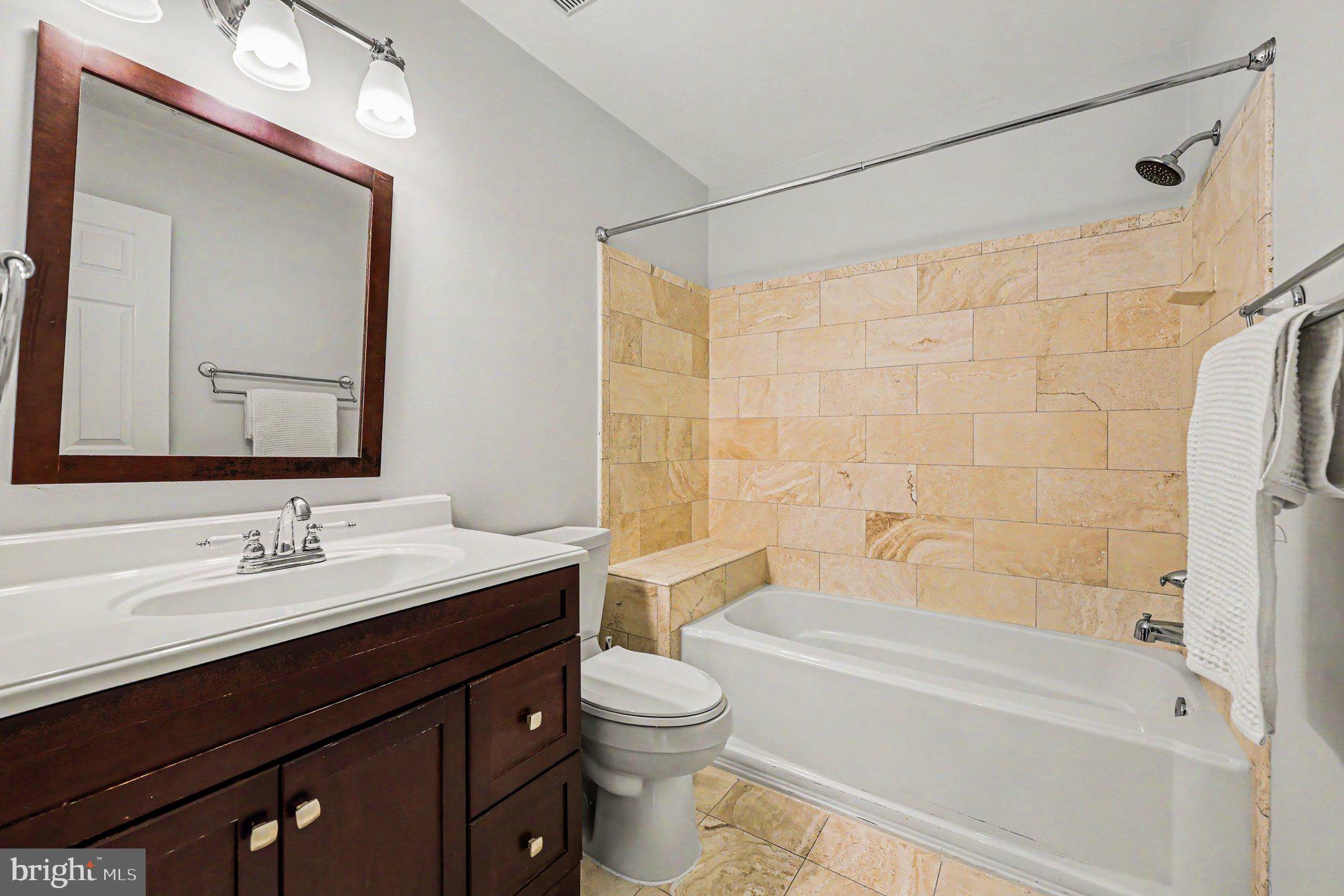 VILLA RIDGE CONDOMINIUMS - Residential