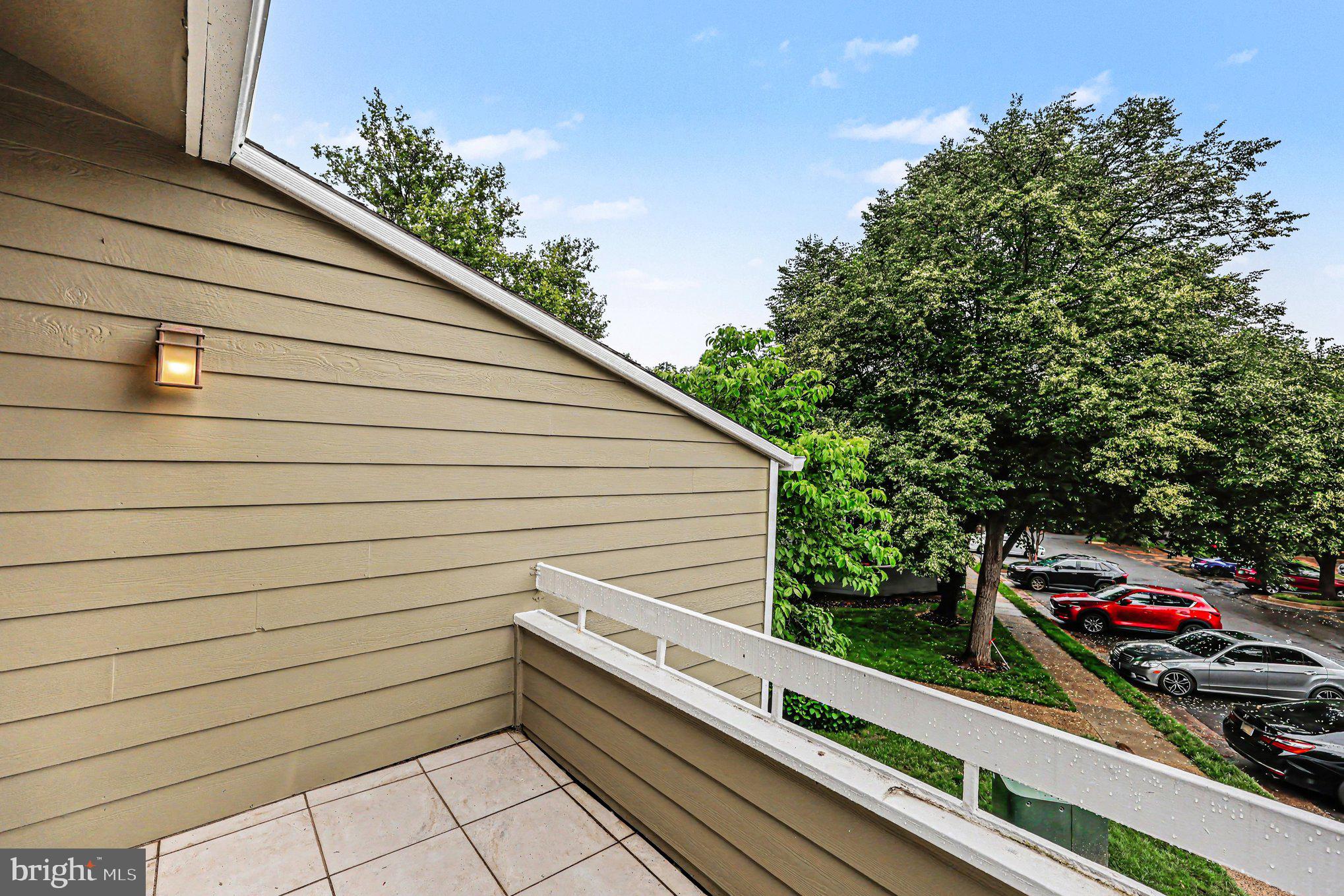 VILLA RIDGE CONDOMINIUMS - Residential