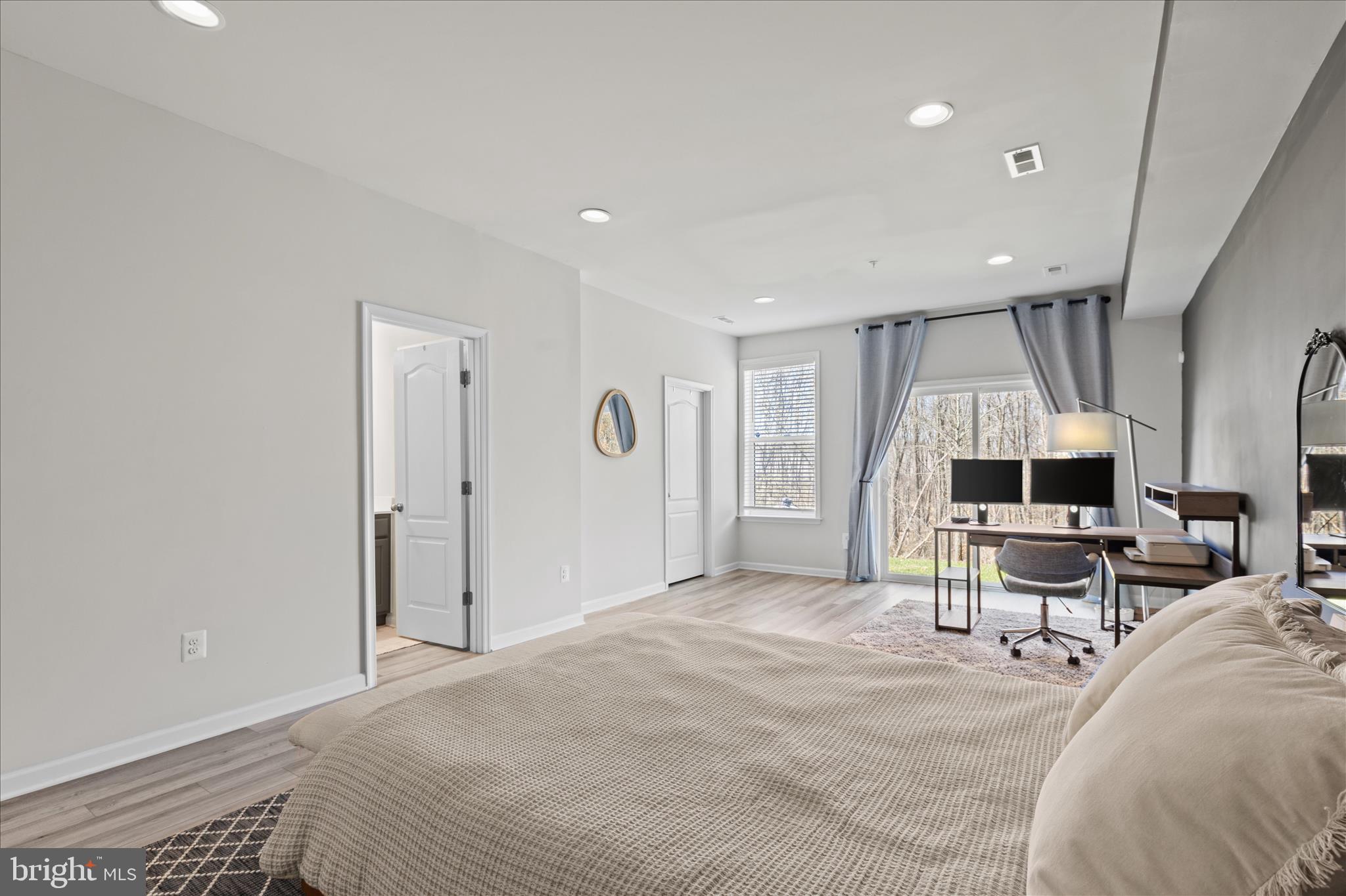 VISTA GARDENS - Residential