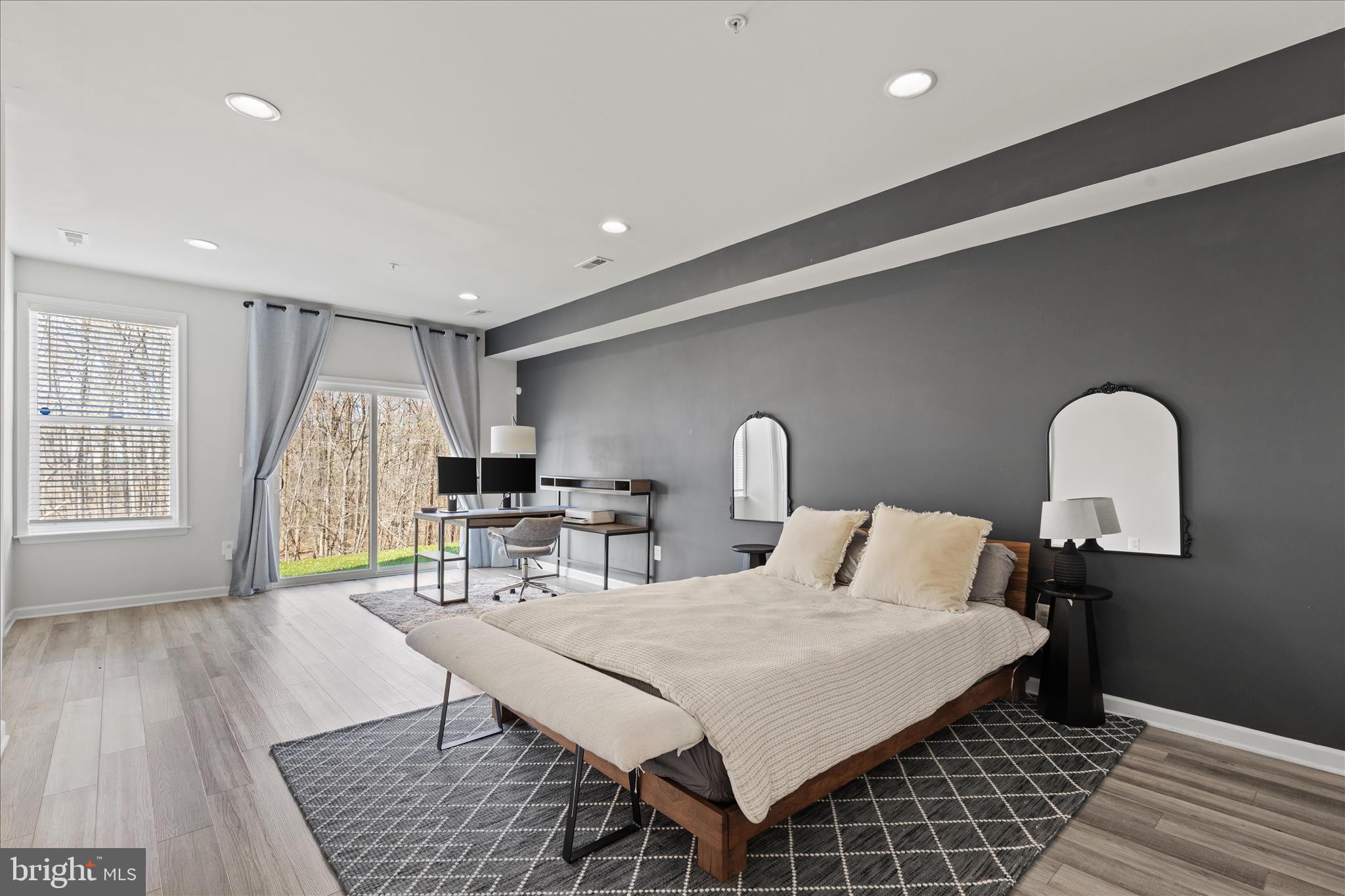 VISTA GARDENS - Residential
