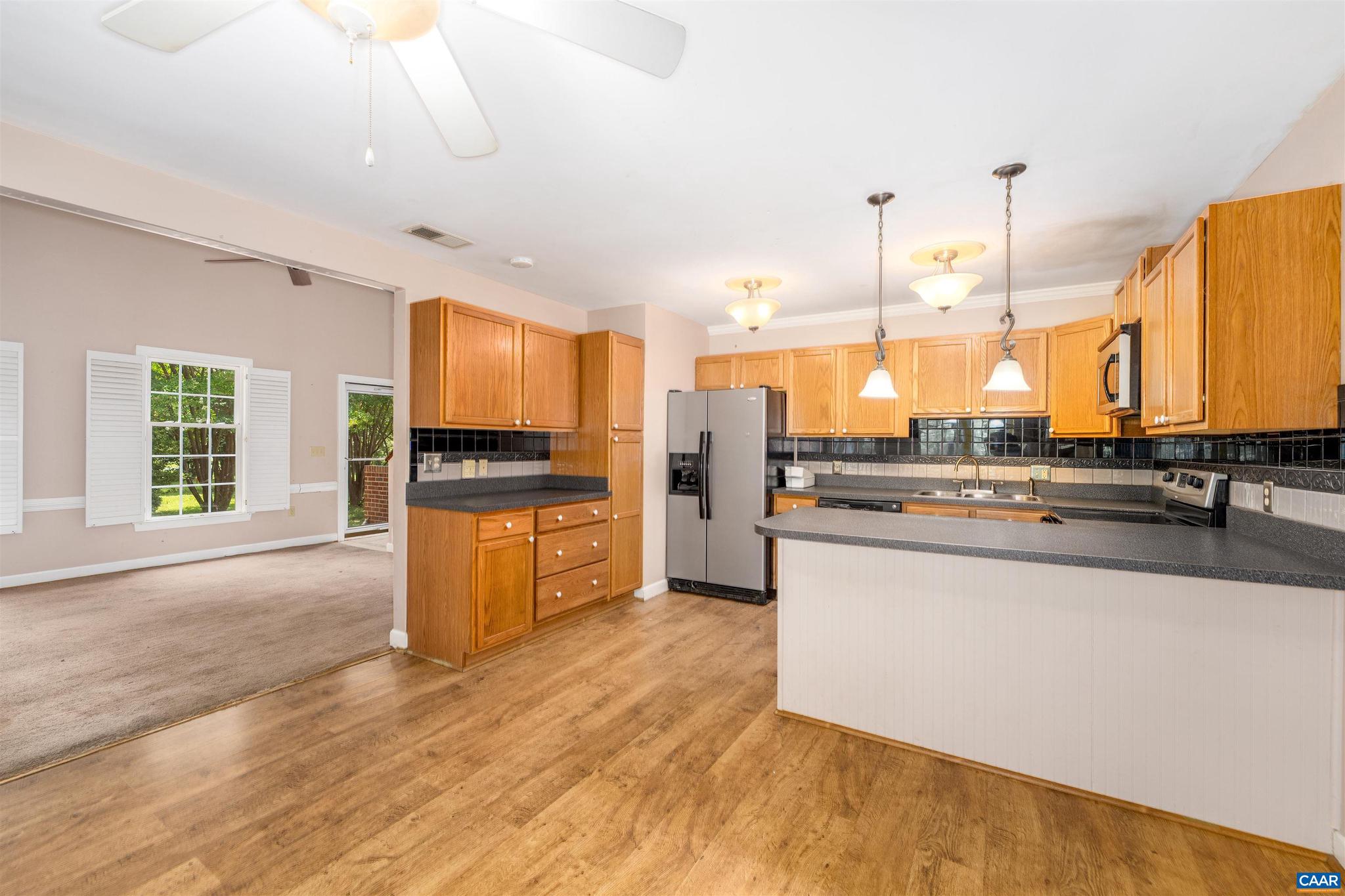 TOWN OF GORDONSVILLE - Residential