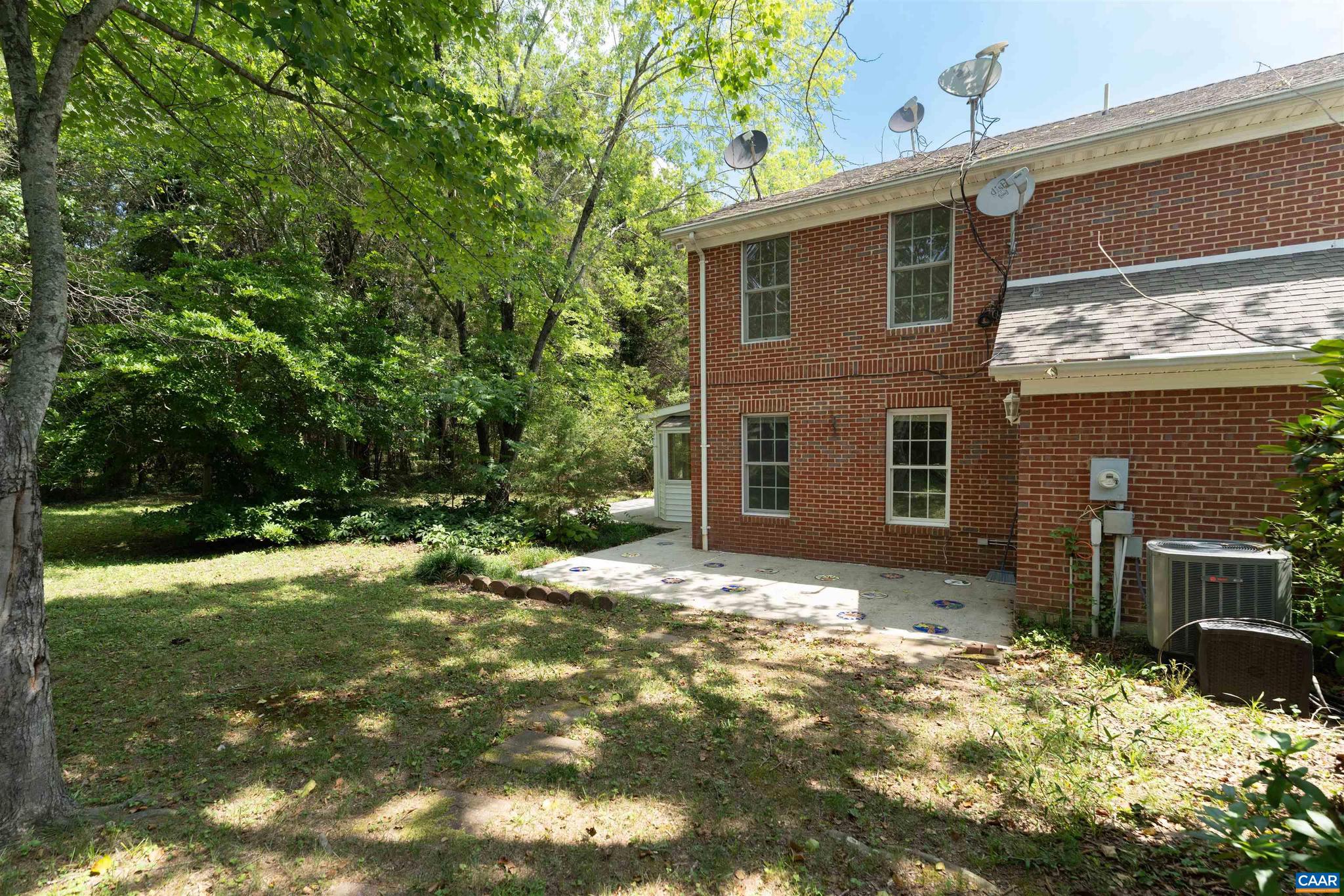 TOWN OF GORDONSVILLE - Residential
