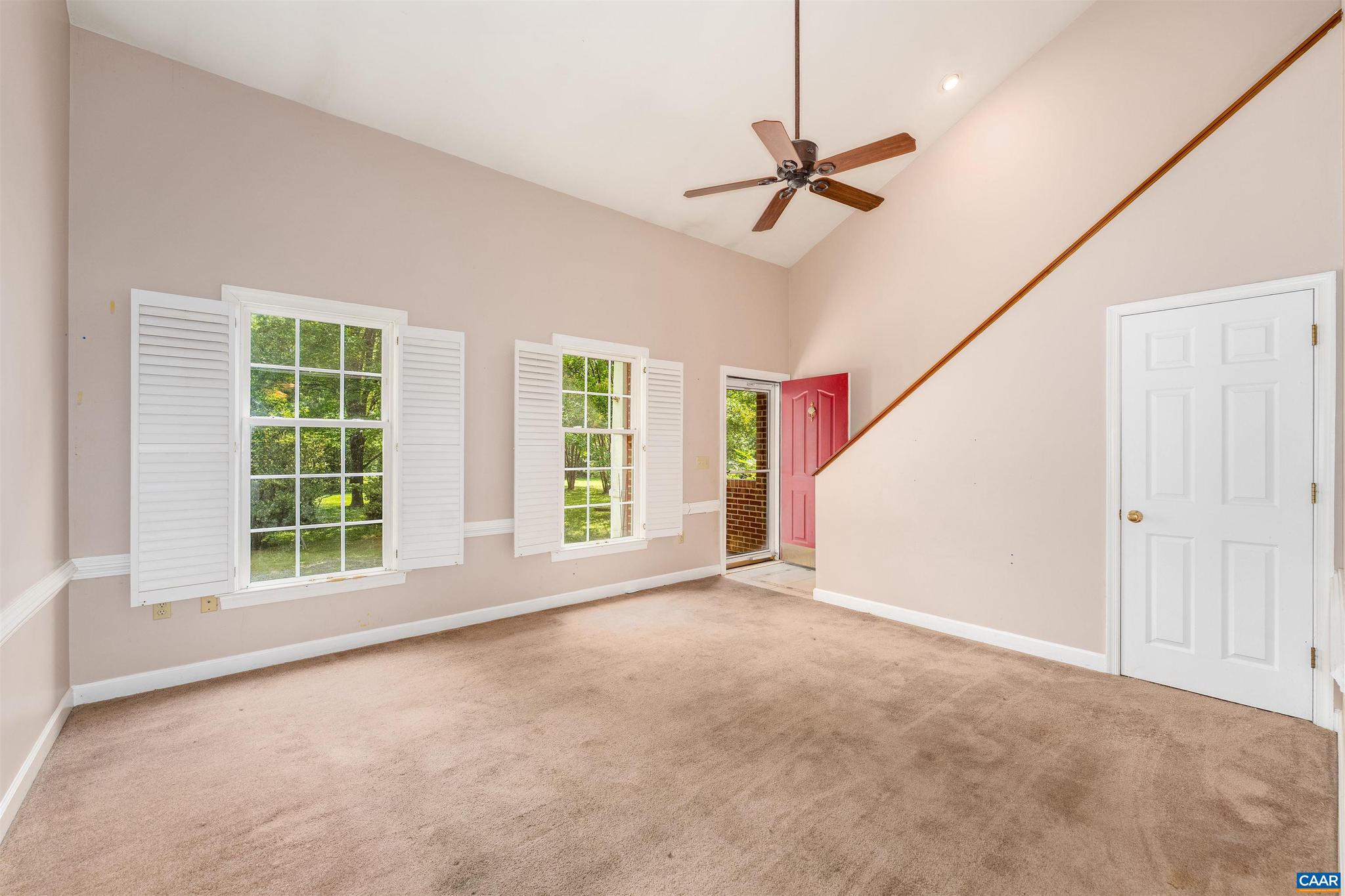 TOWN OF GORDONSVILLE - Residential
