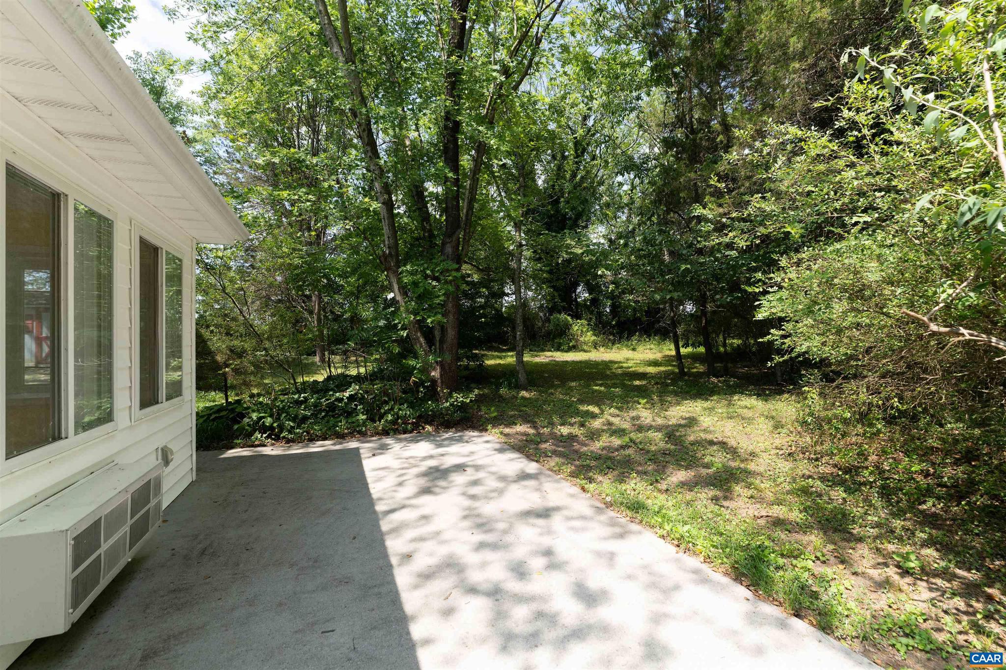 TOWN OF GORDONSVILLE - Residential
