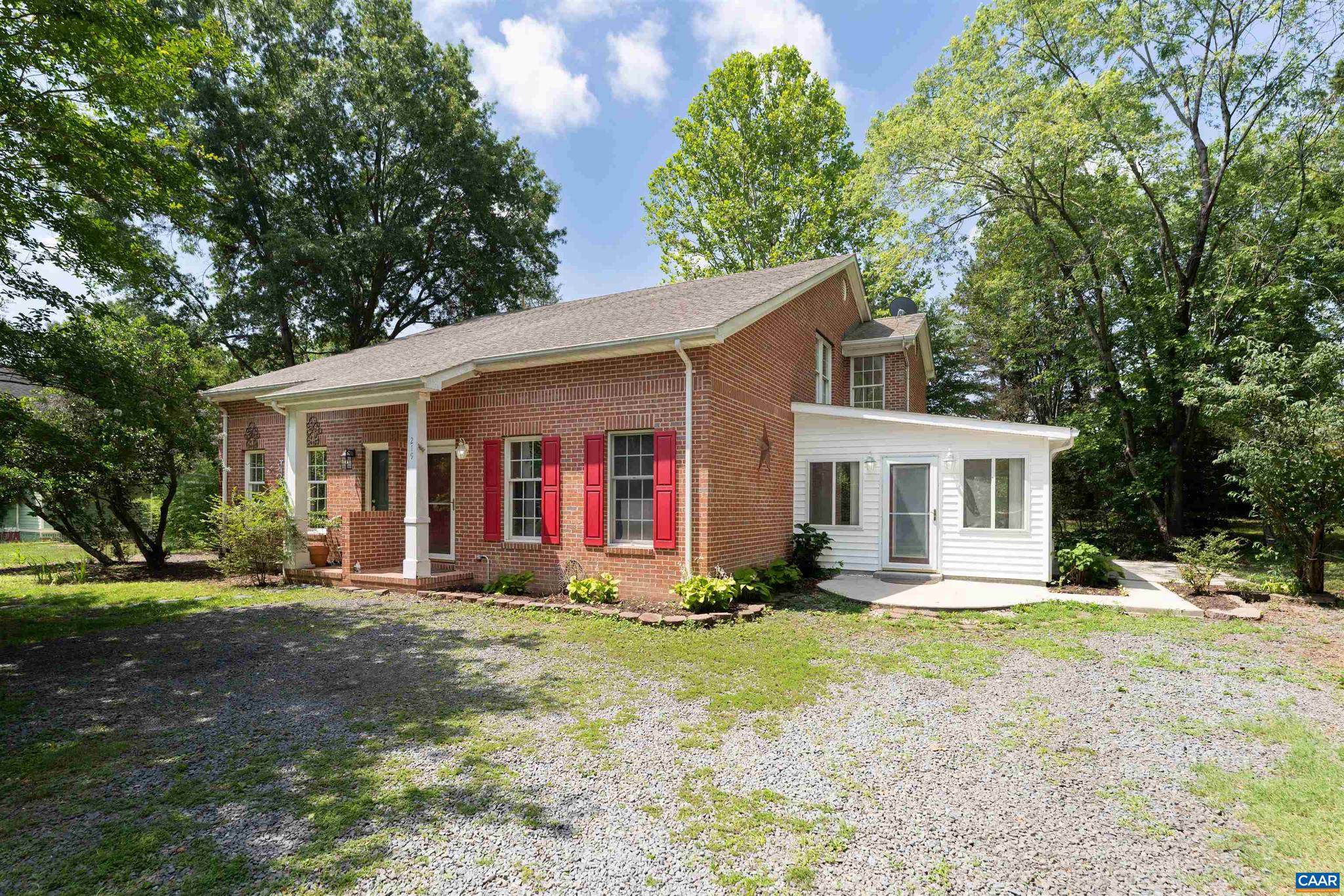 TOWN OF GORDONSVILLE - Residential