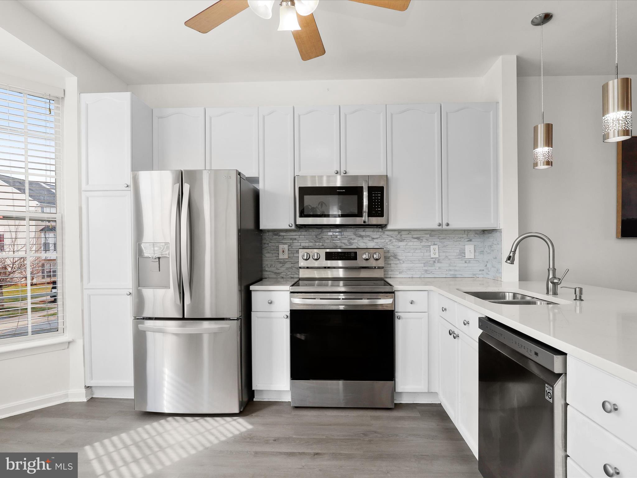NORTH CROSSING - Residential