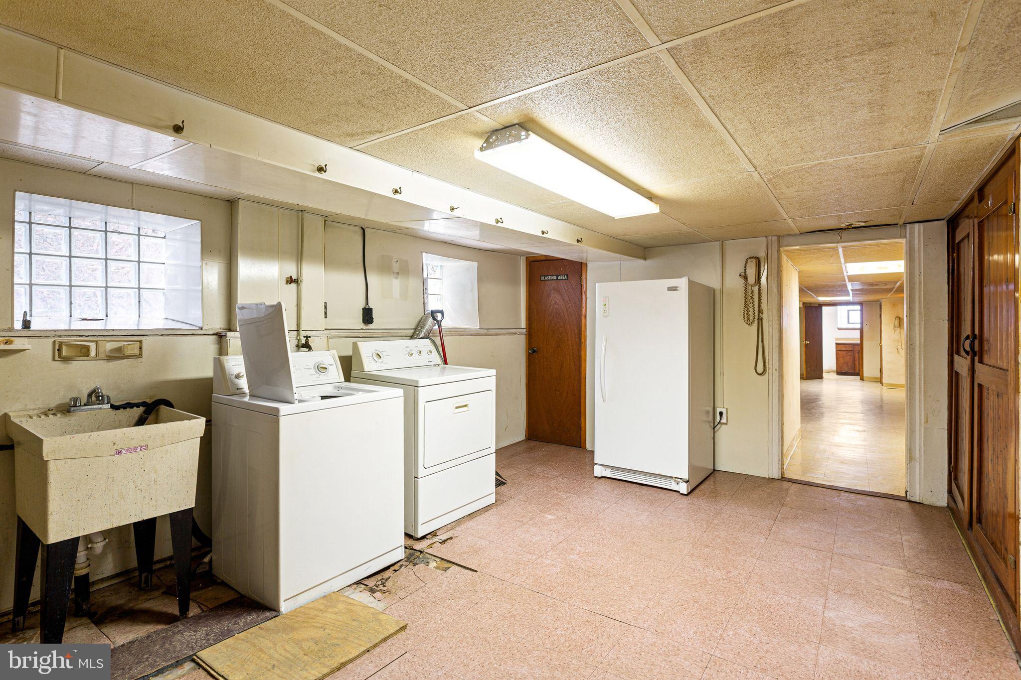 LOGAN - Residential