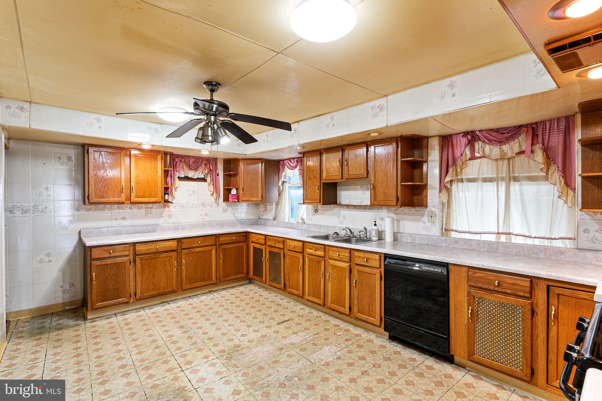 LOGAN - Residential