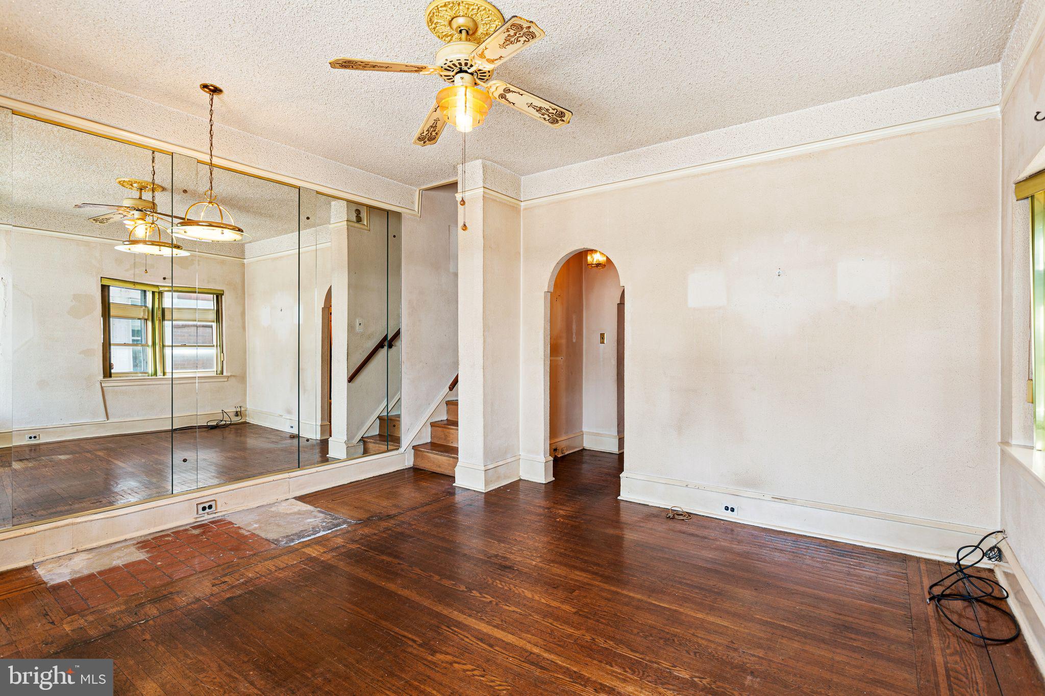 LOGAN - Residential