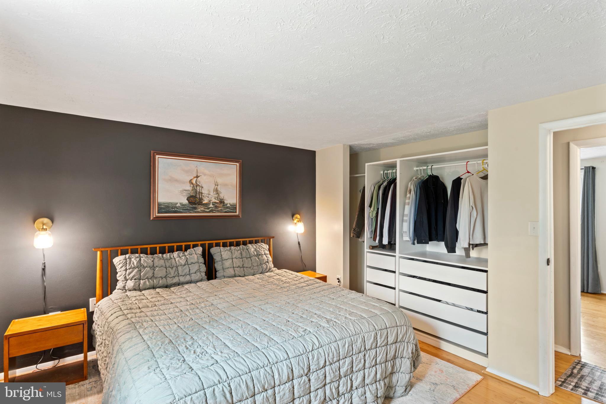 NEWPORT - Residential
