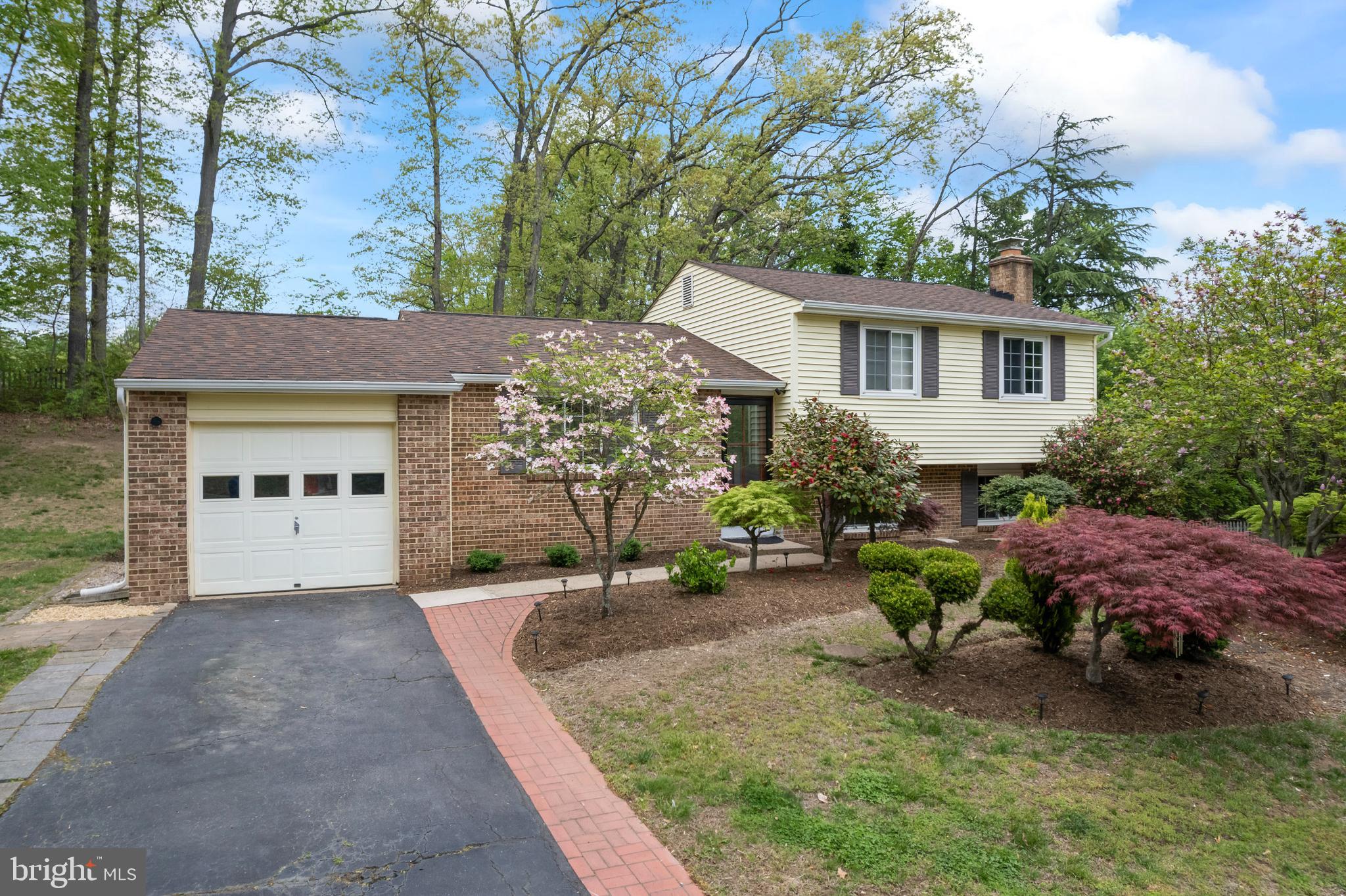 NEWPORT - Residential