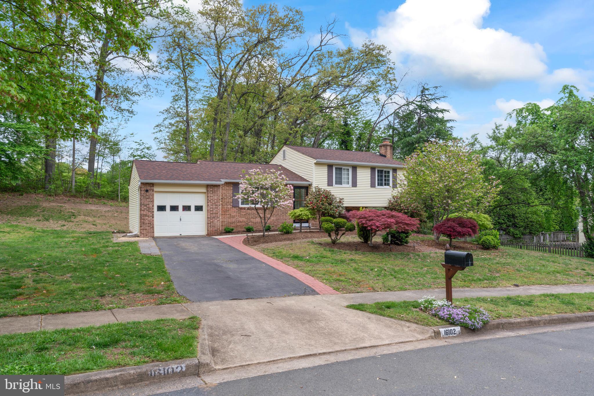NEWPORT - Residential