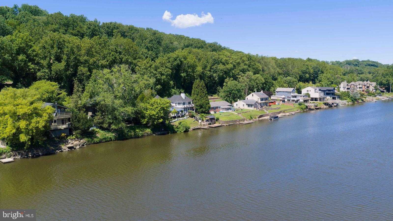 GLADWYNE - Residential