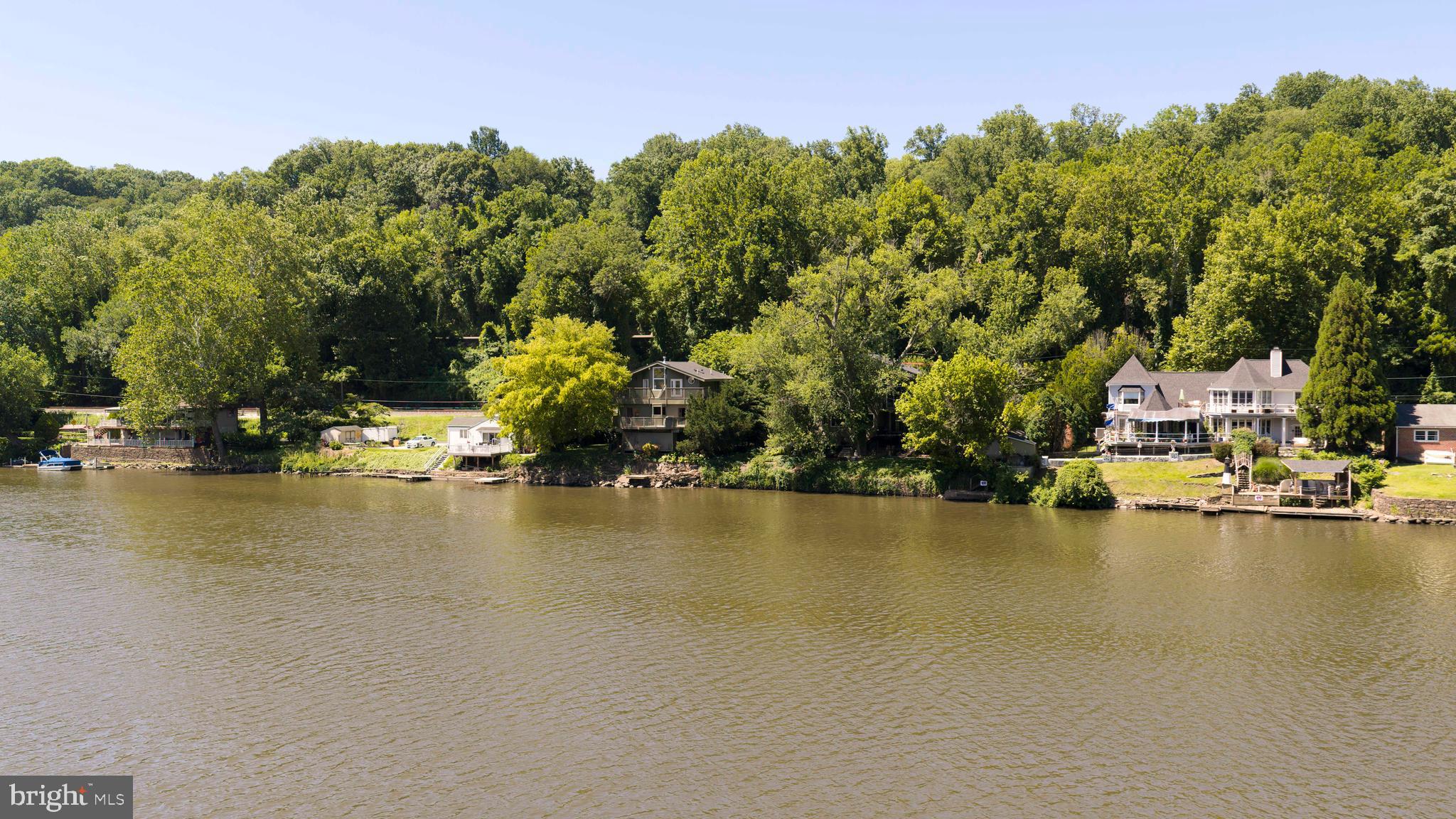 GLADWYNE - Residential