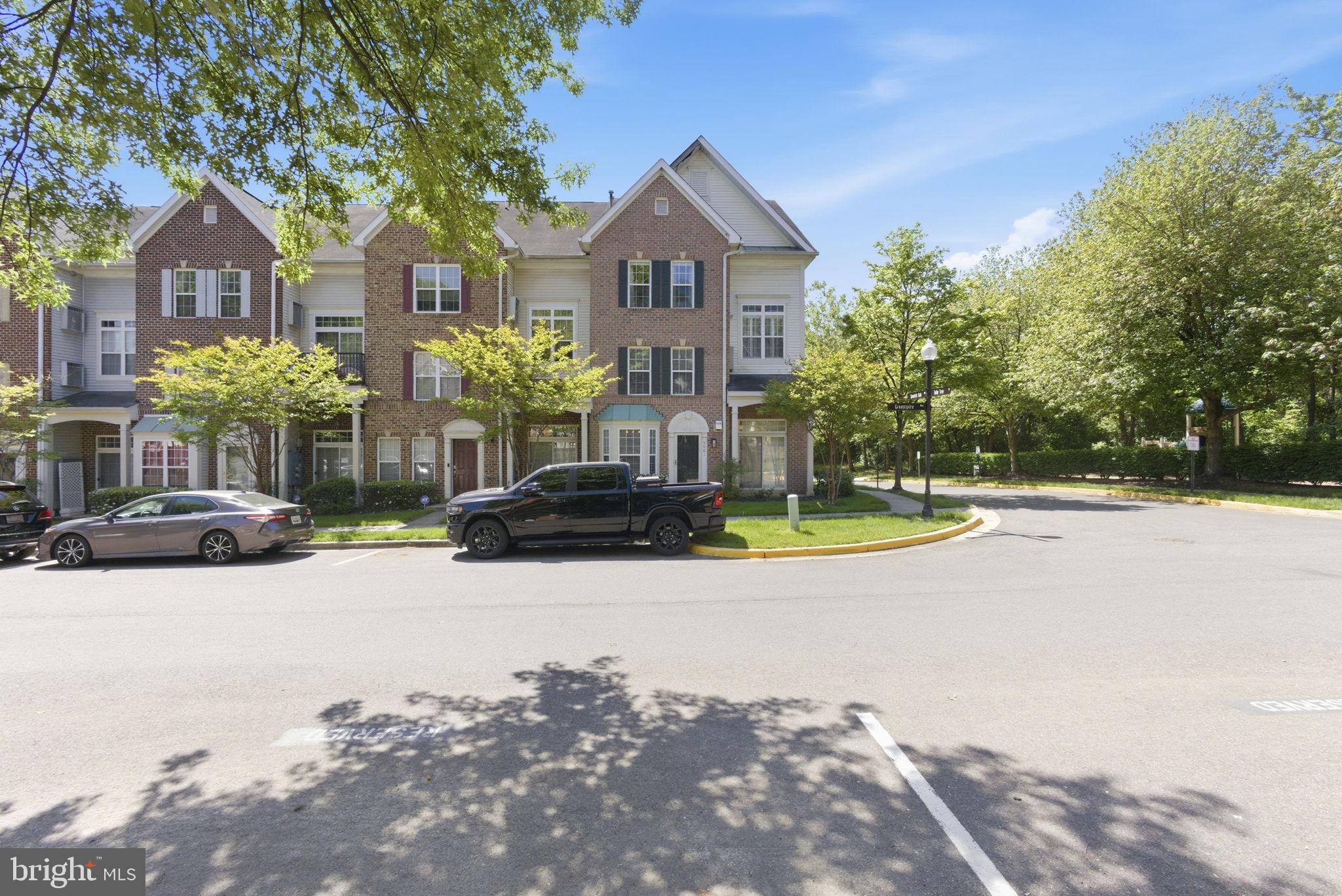 WOODVIEW VILLAGE WEST - Residential