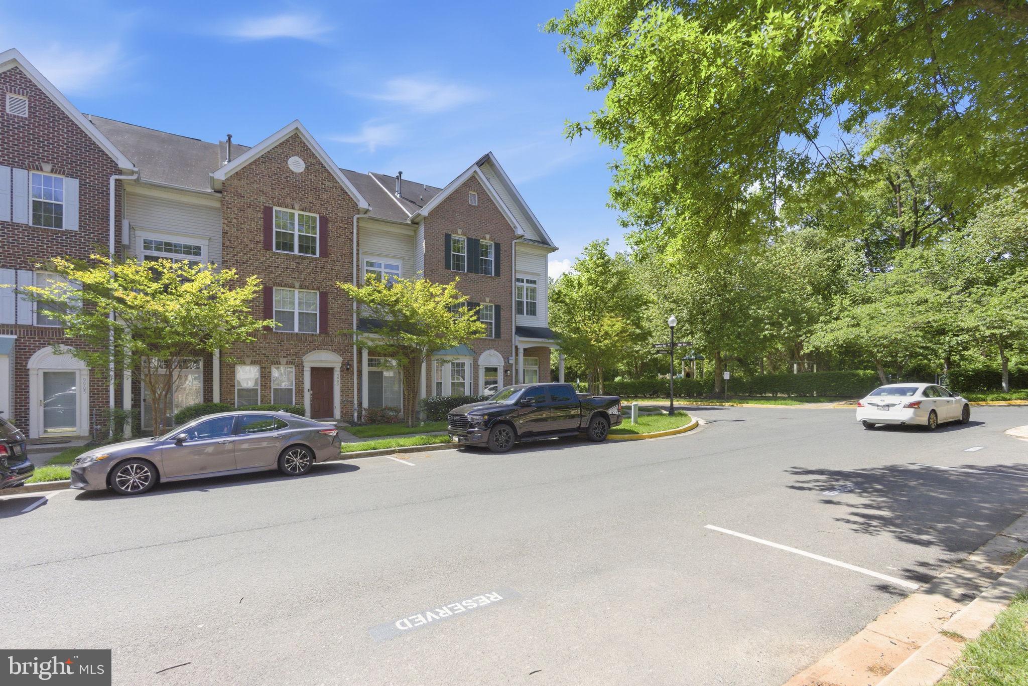 WOODVIEW VILLAGE WEST - Residential