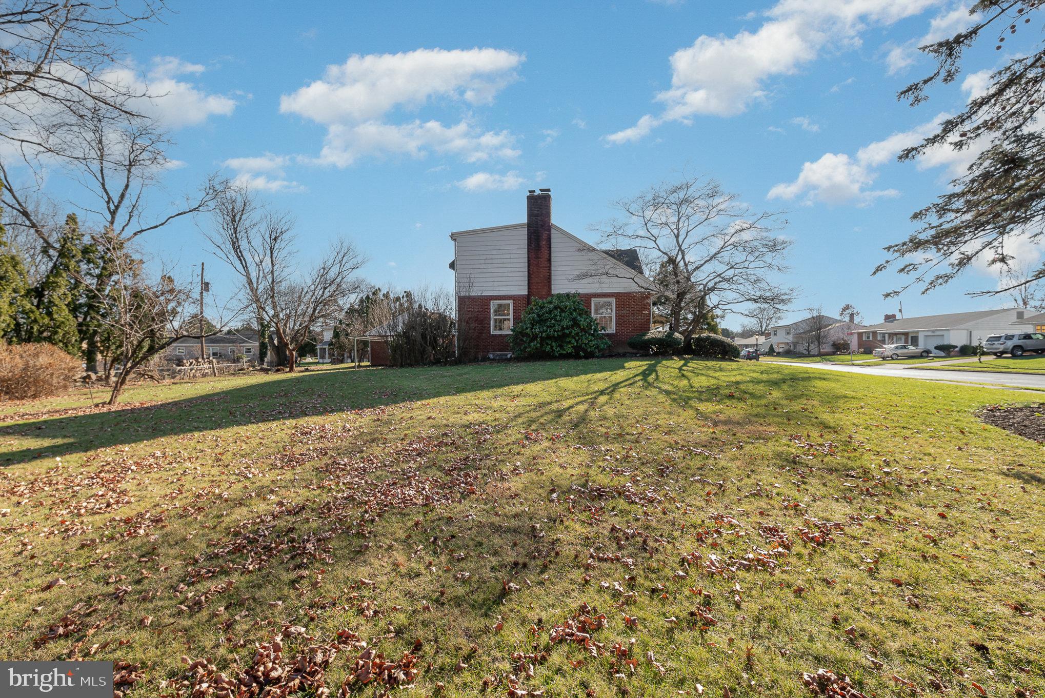 SHIREMAN MANOR - Residential