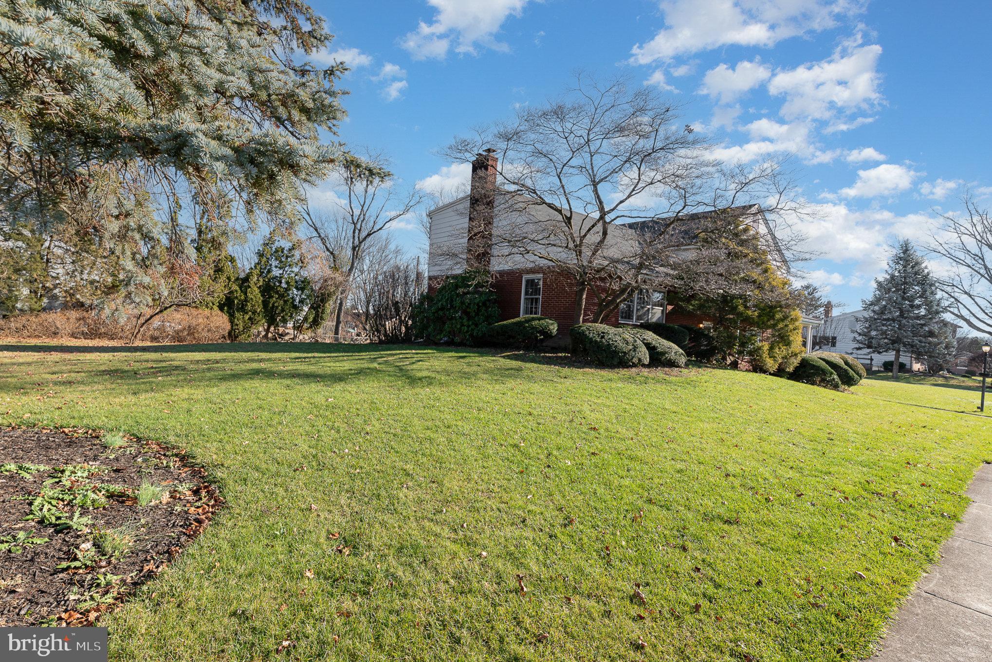 SHIREMAN MANOR - Residential