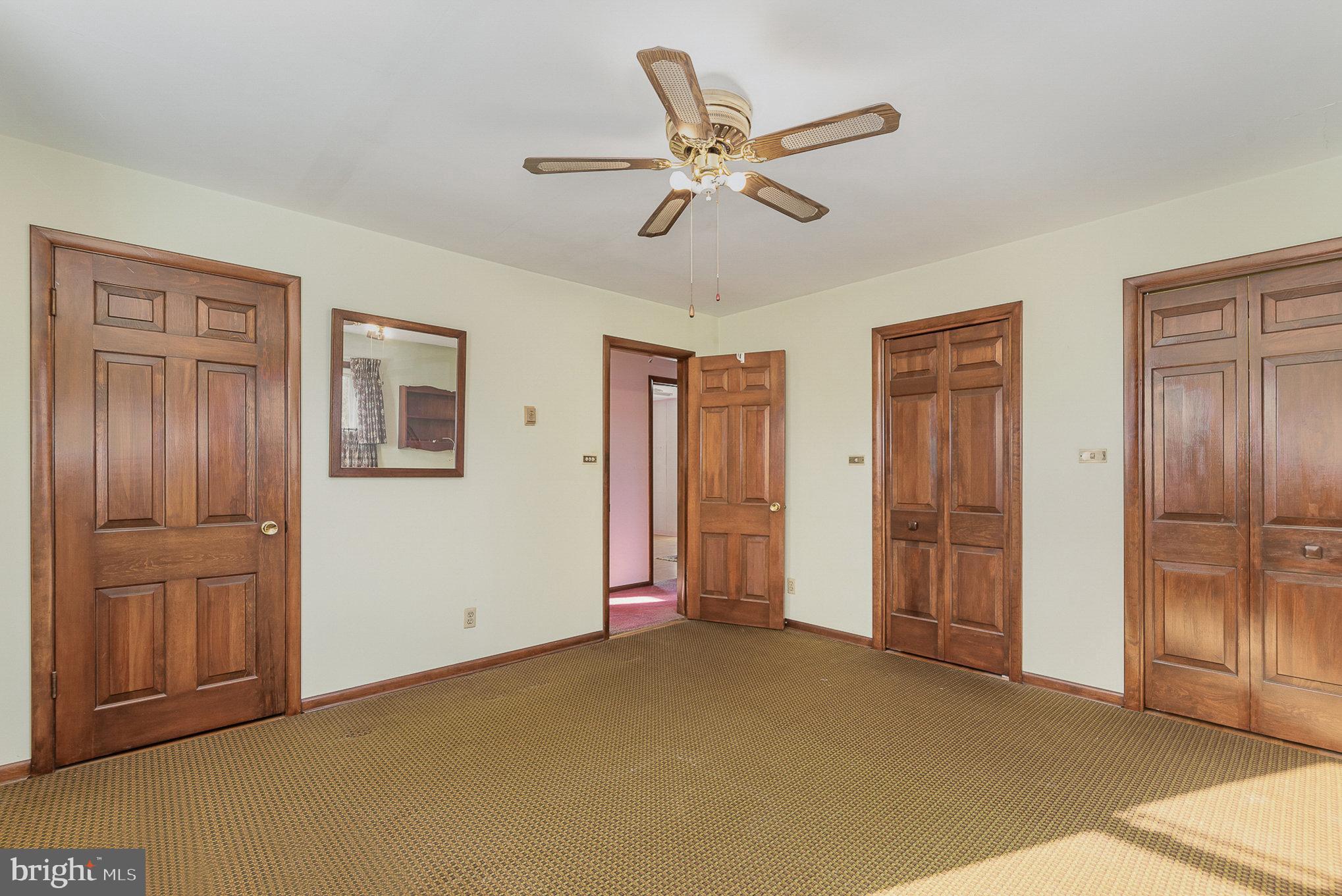 SHIREMAN MANOR - Residential