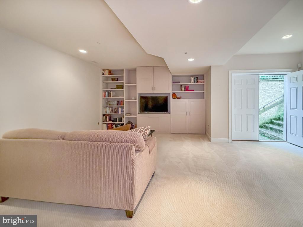 QUARRY VALLEY - Residential