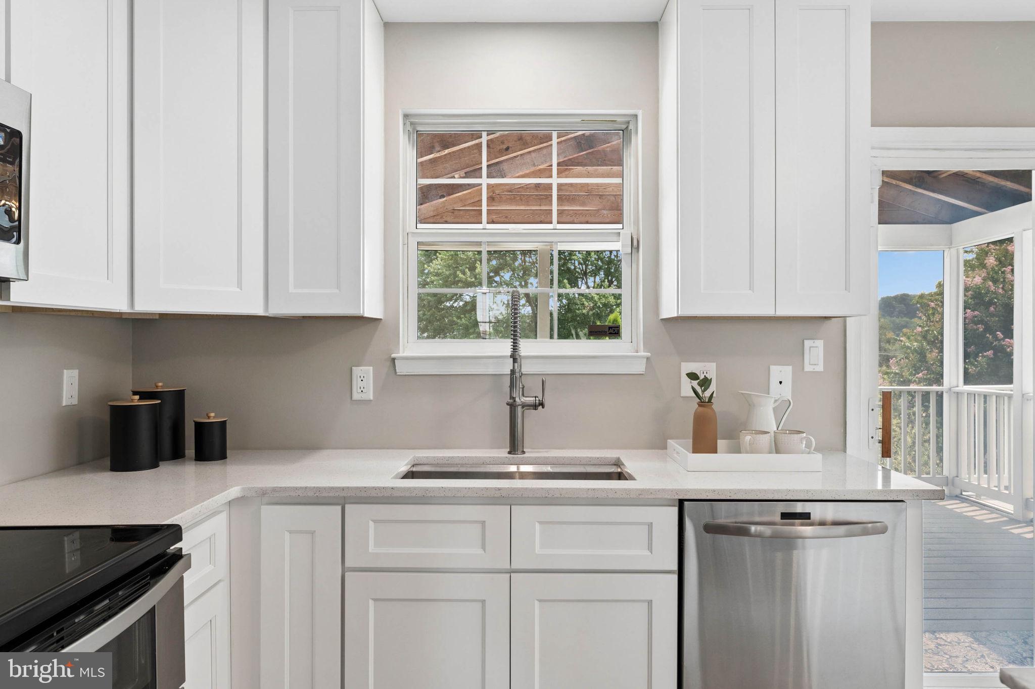 LUTHERVILLE - Residential