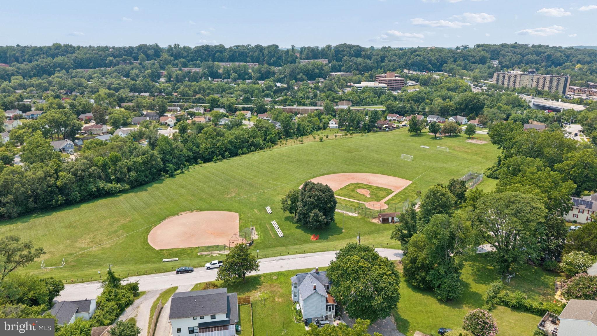 LUTHERVILLE - Residential