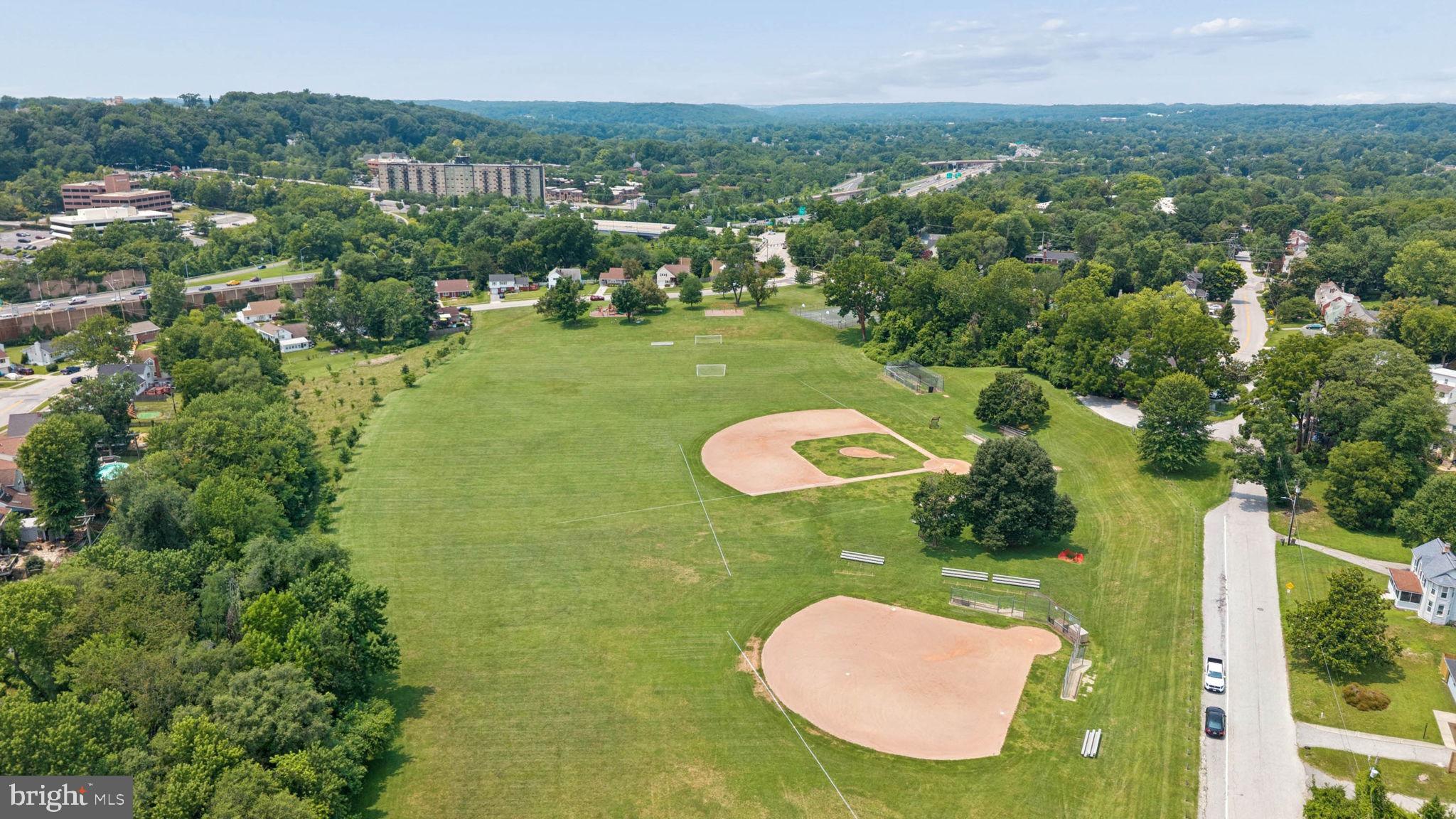 LUTHERVILLE - Residential