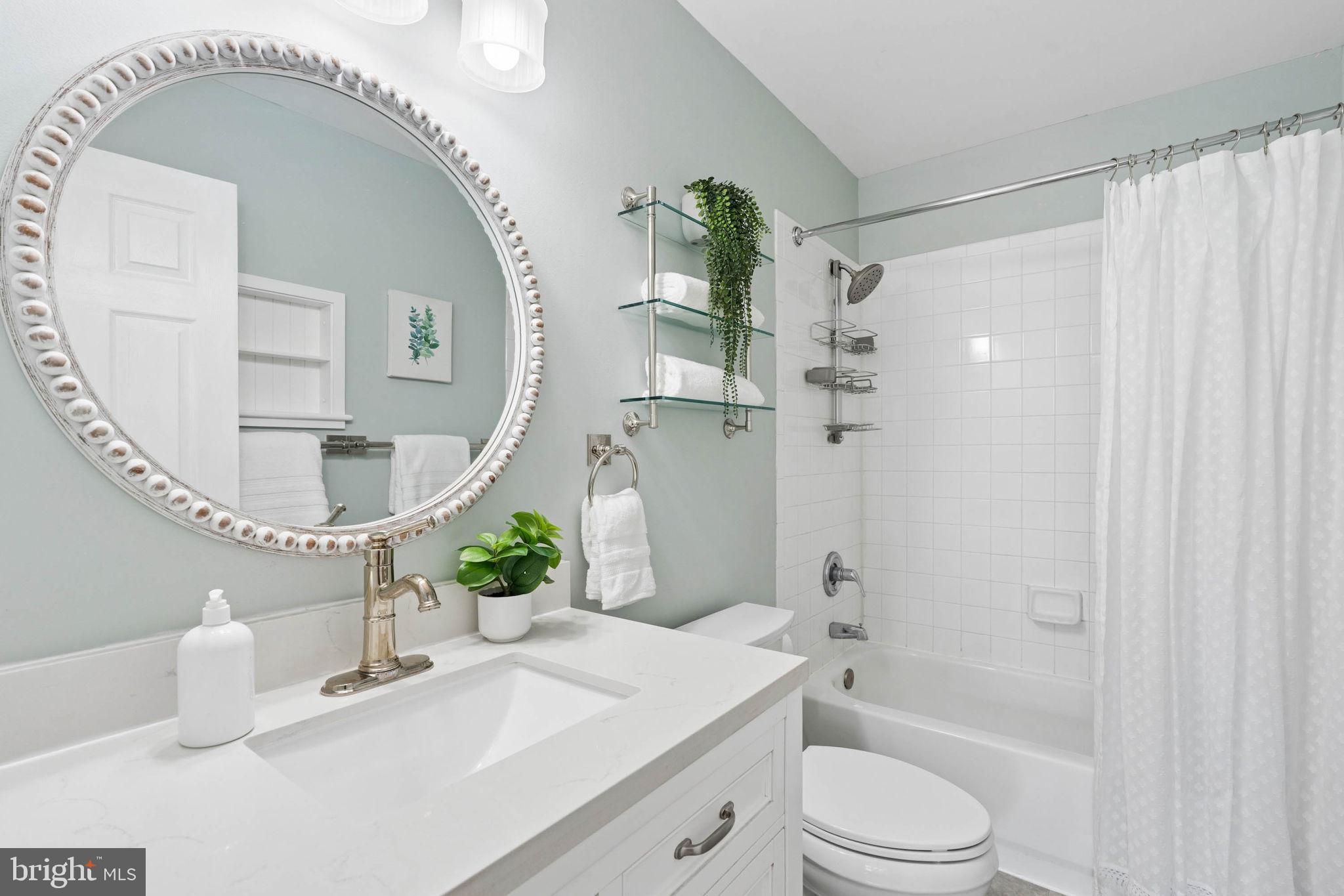 LUTHERVILLE - Residential