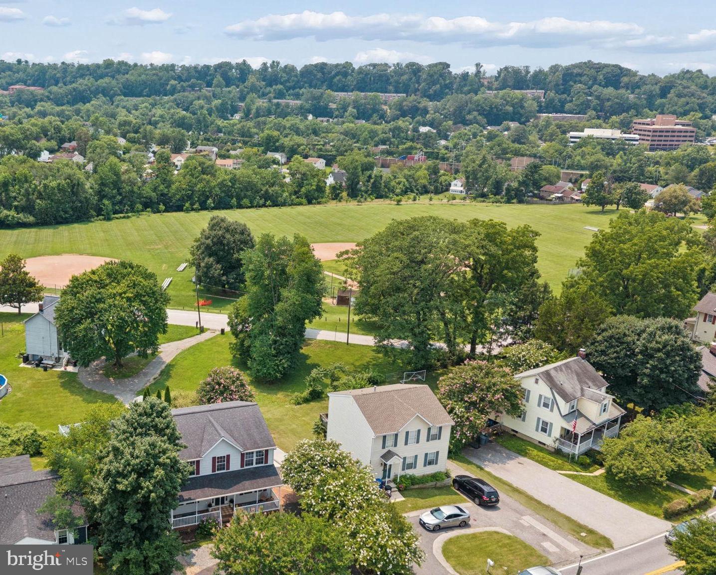 LUTHERVILLE - Residential