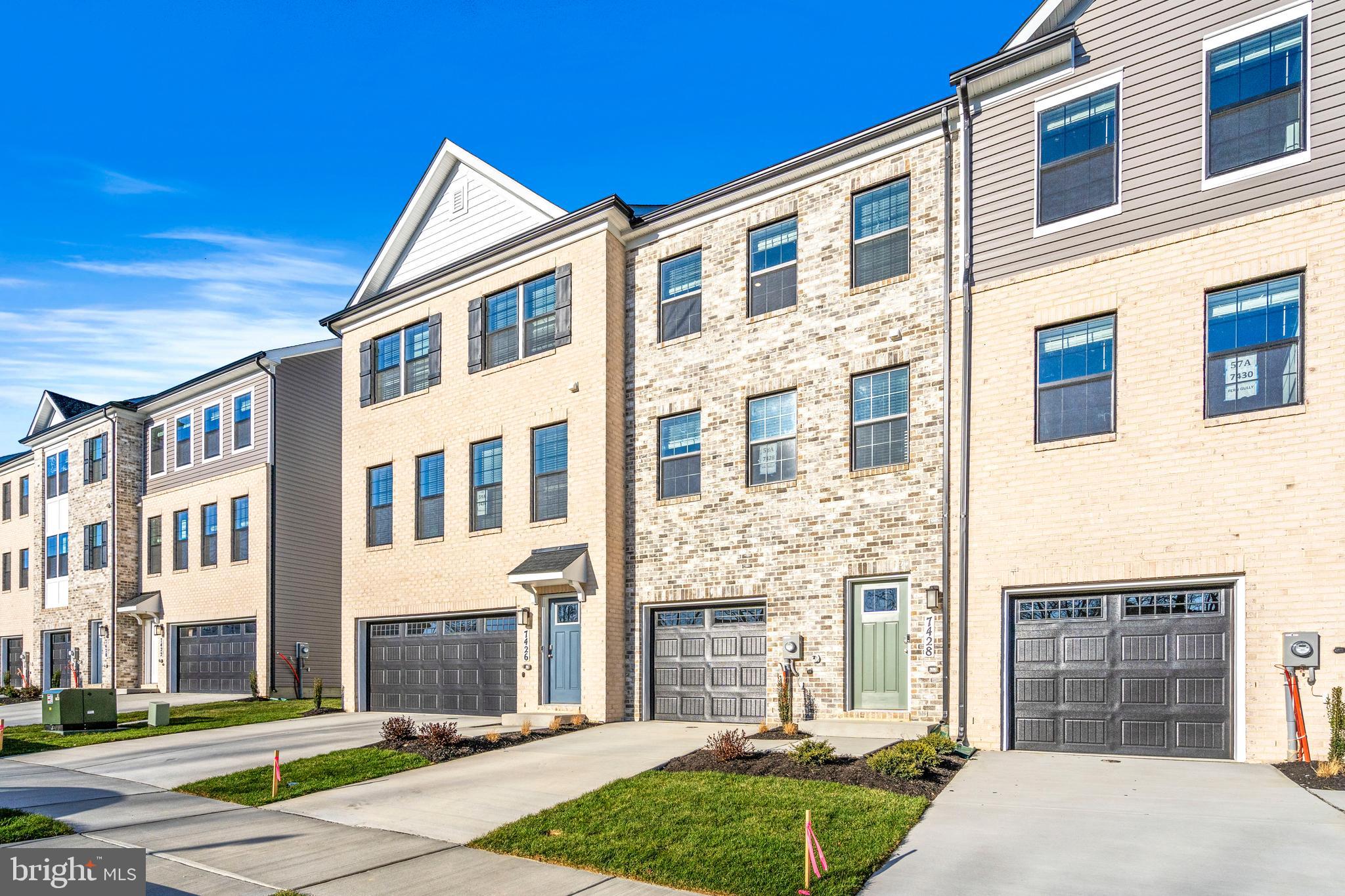 CALM RETREAT - Residential Lease