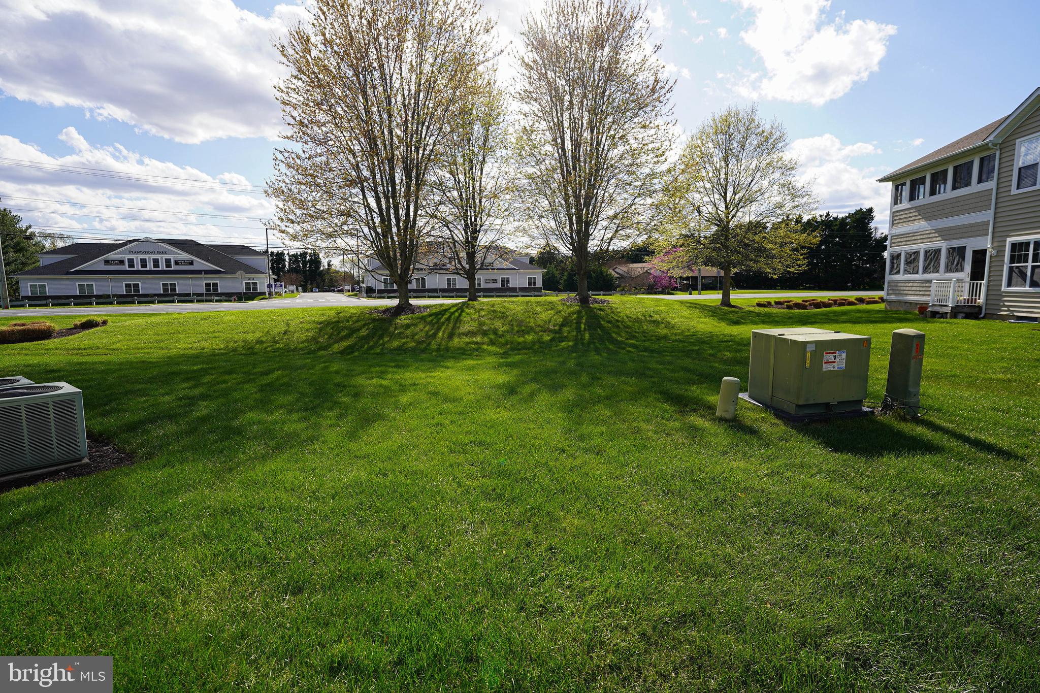 WOODS COVE - Residential Lease