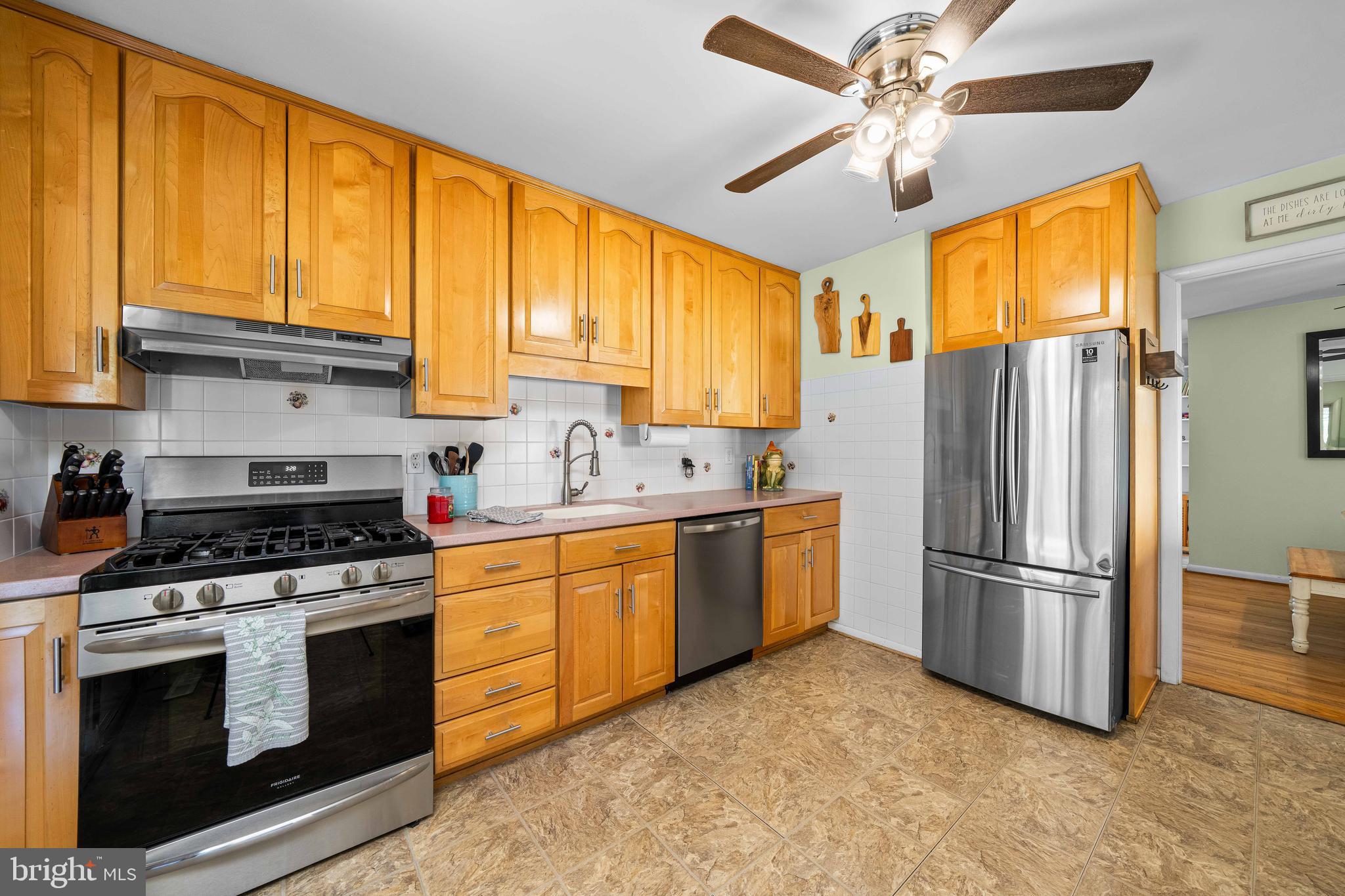 OLD MILL MANOR - Residential
