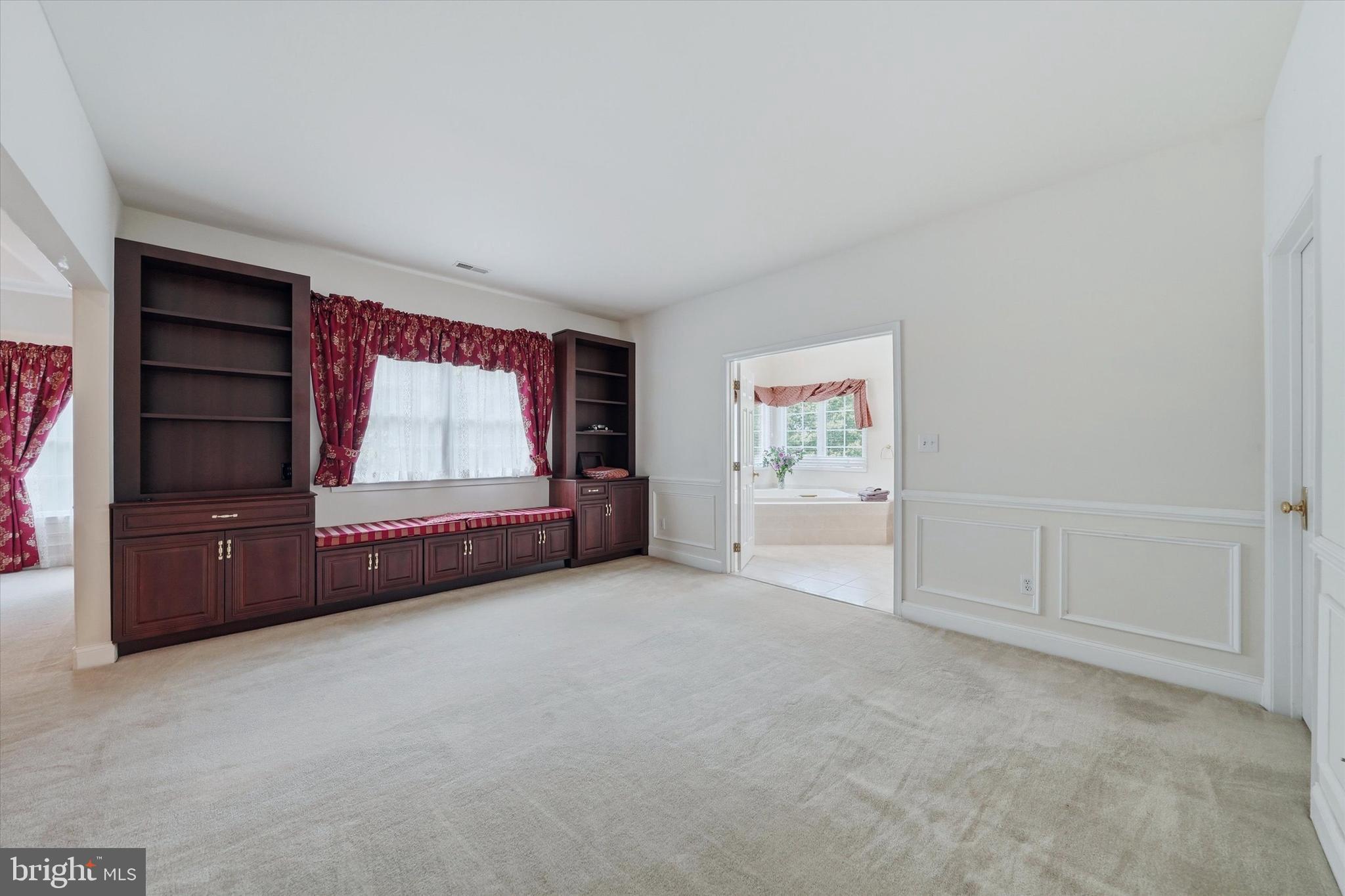RED LION CHASE - Residential