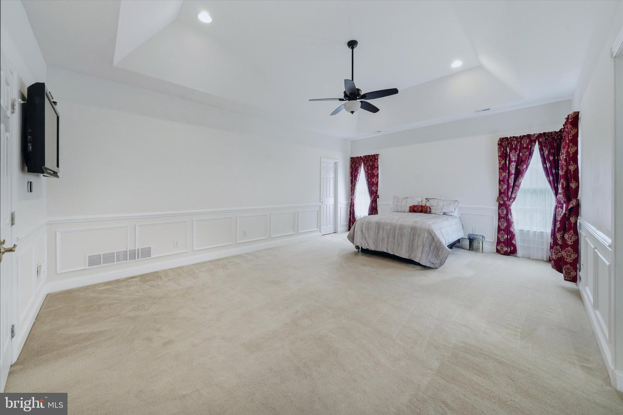 RED LION CHASE - Residential