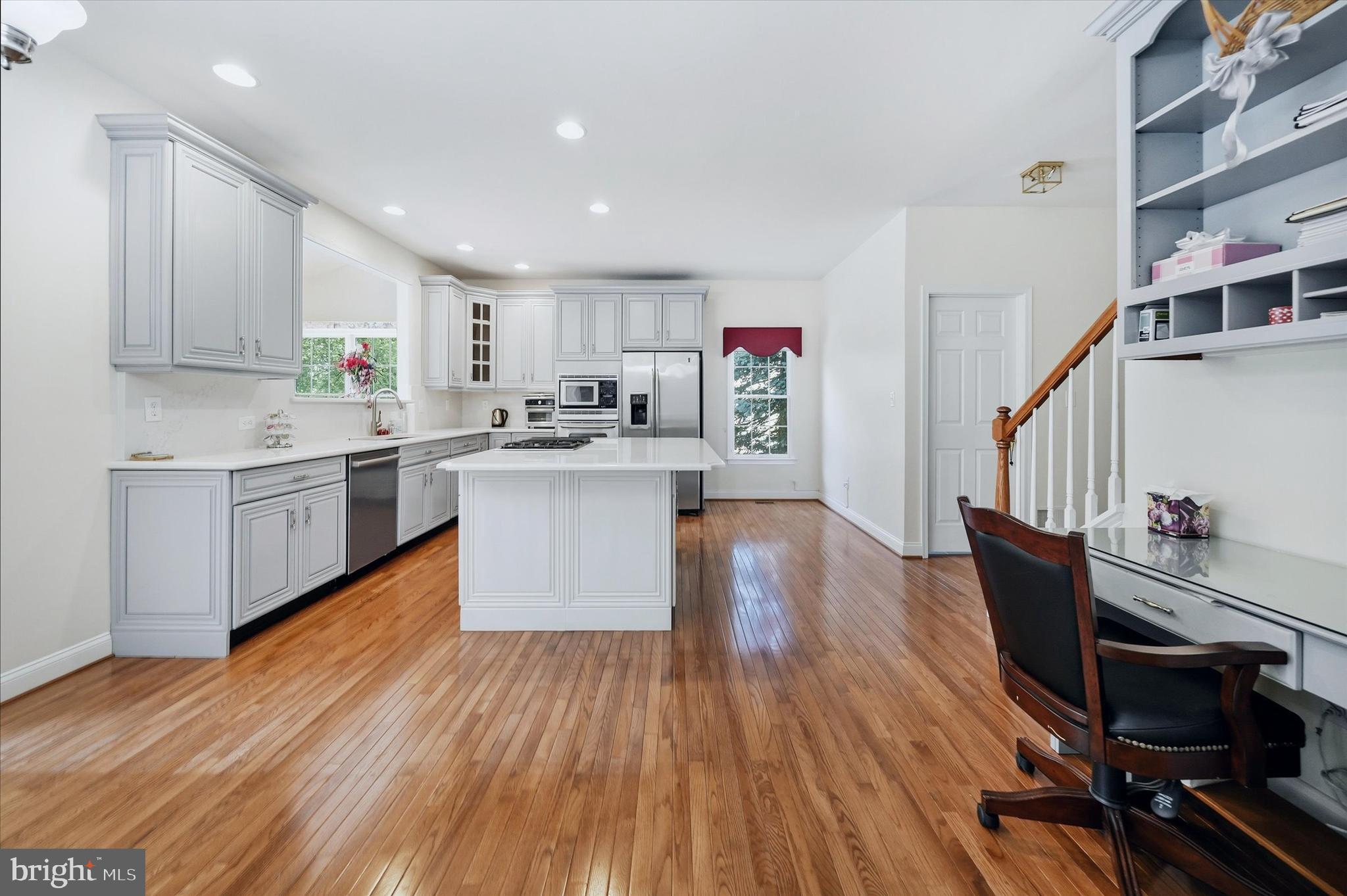 RED LION CHASE - Residential