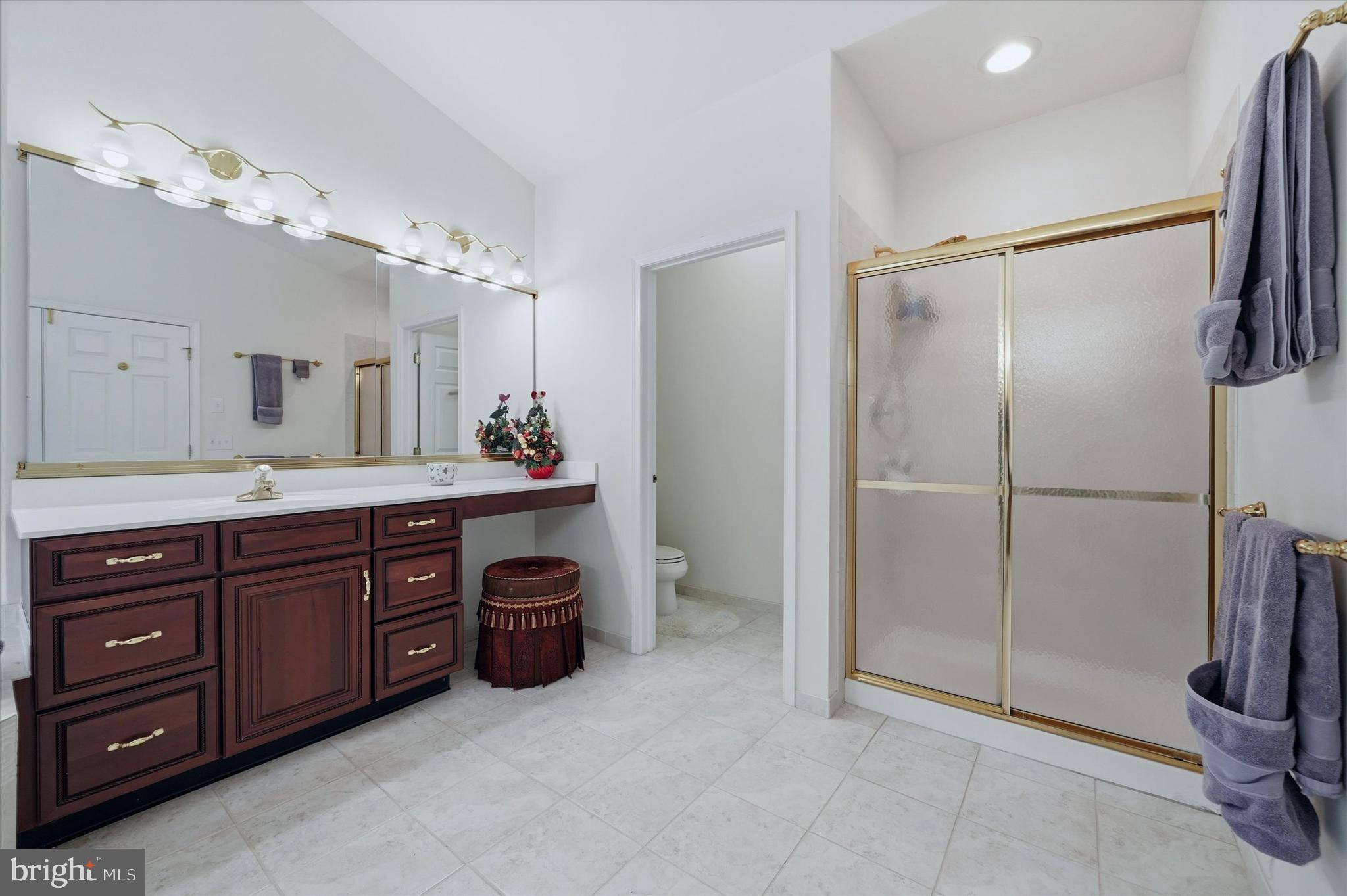 RED LION CHASE - Residential
