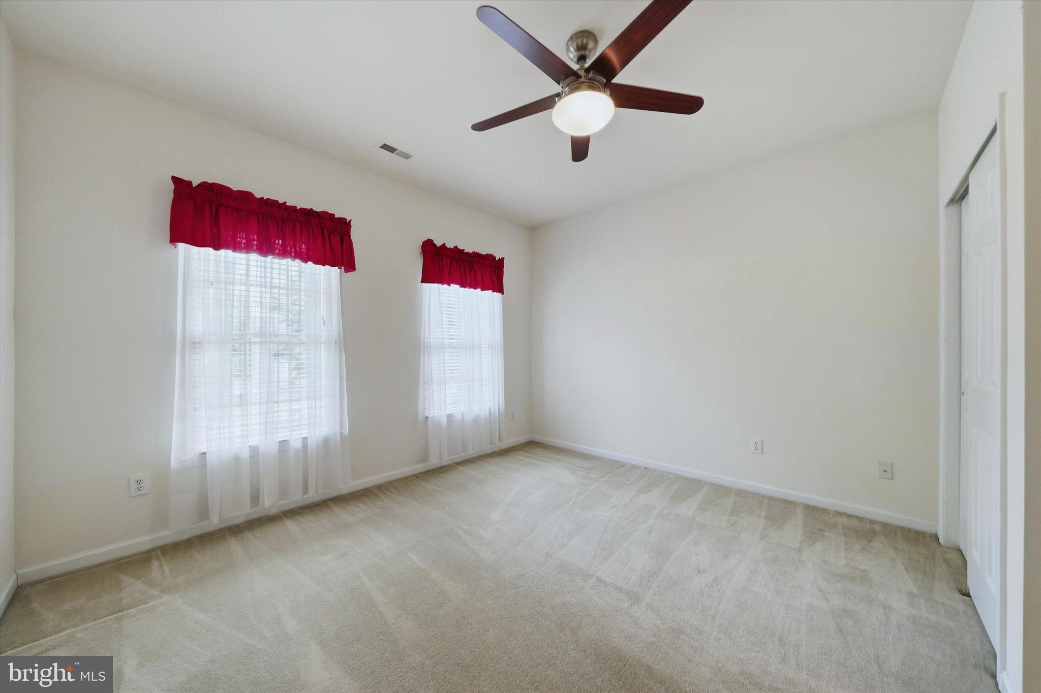 RED LION CHASE - Residential