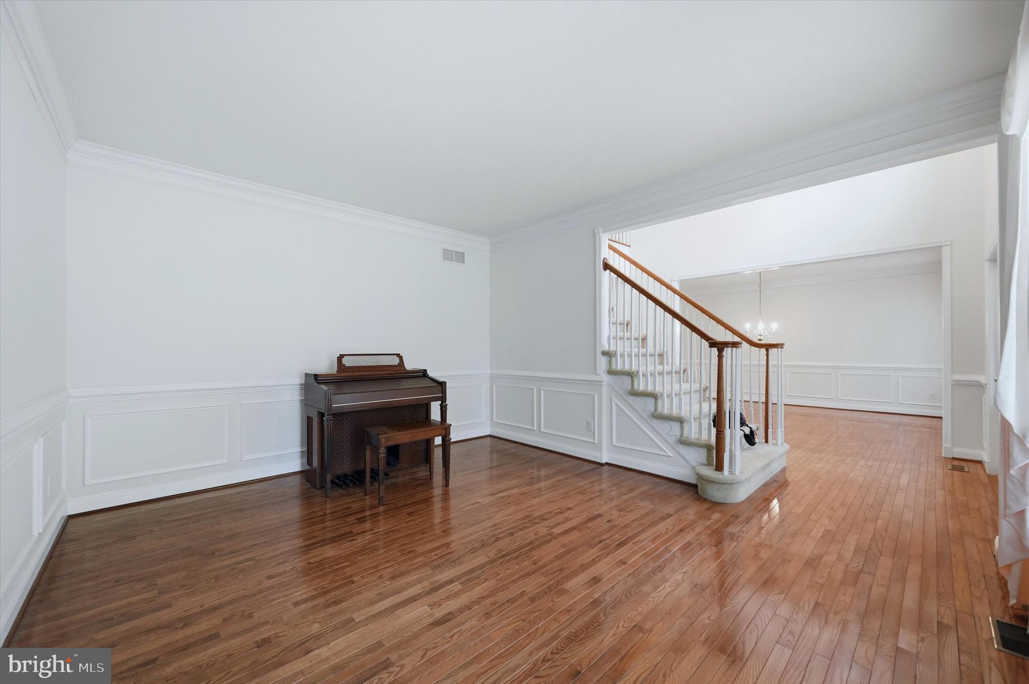 RED LION CHASE - Residential