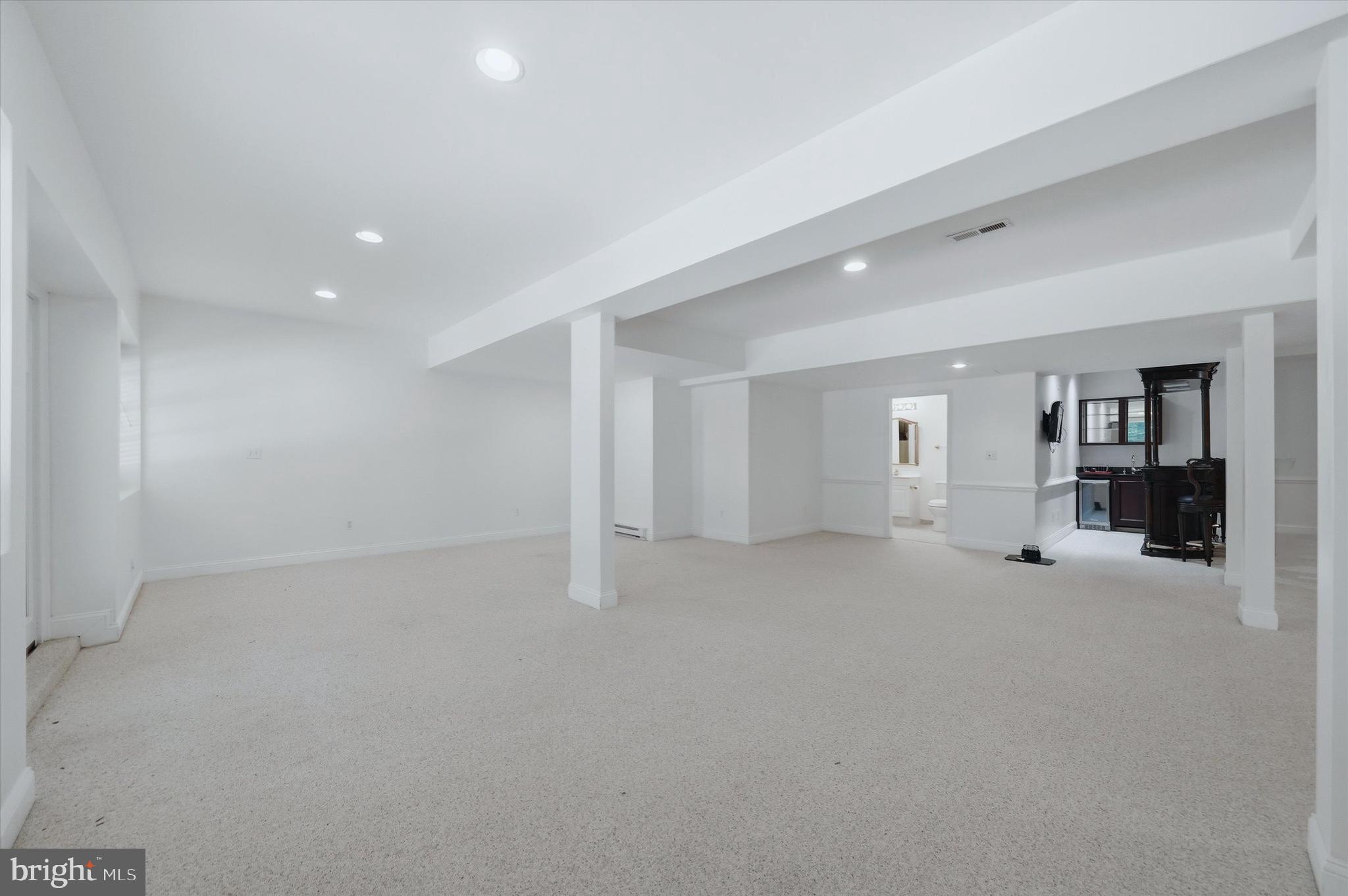 RED LION CHASE - Residential