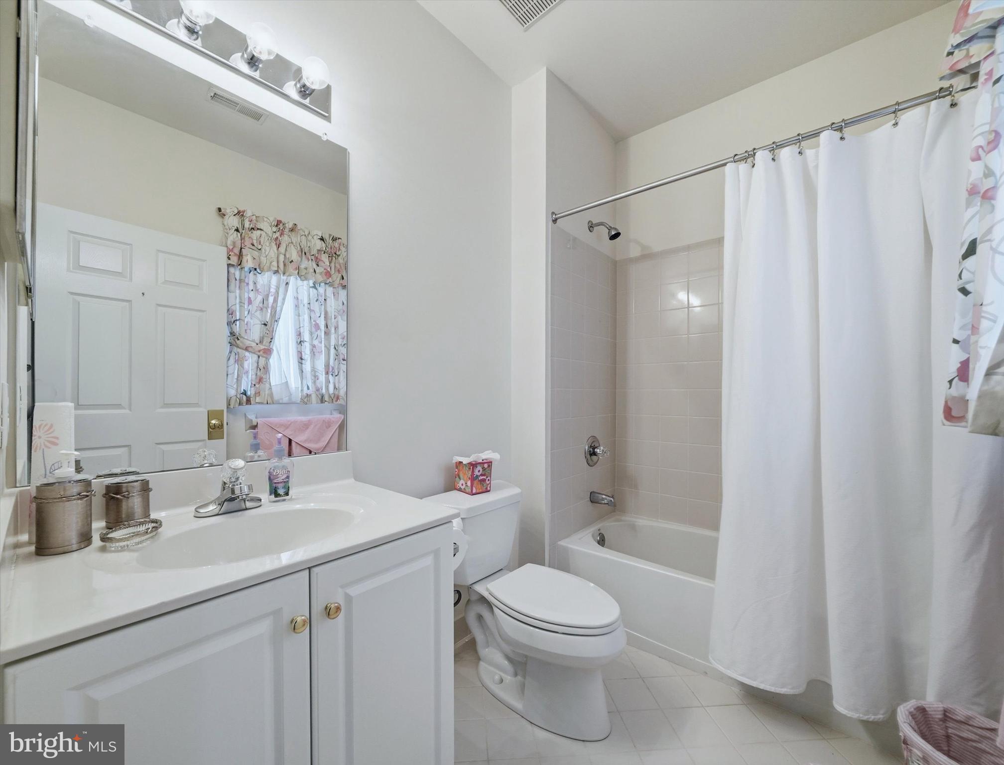 RED LION CHASE - Residential