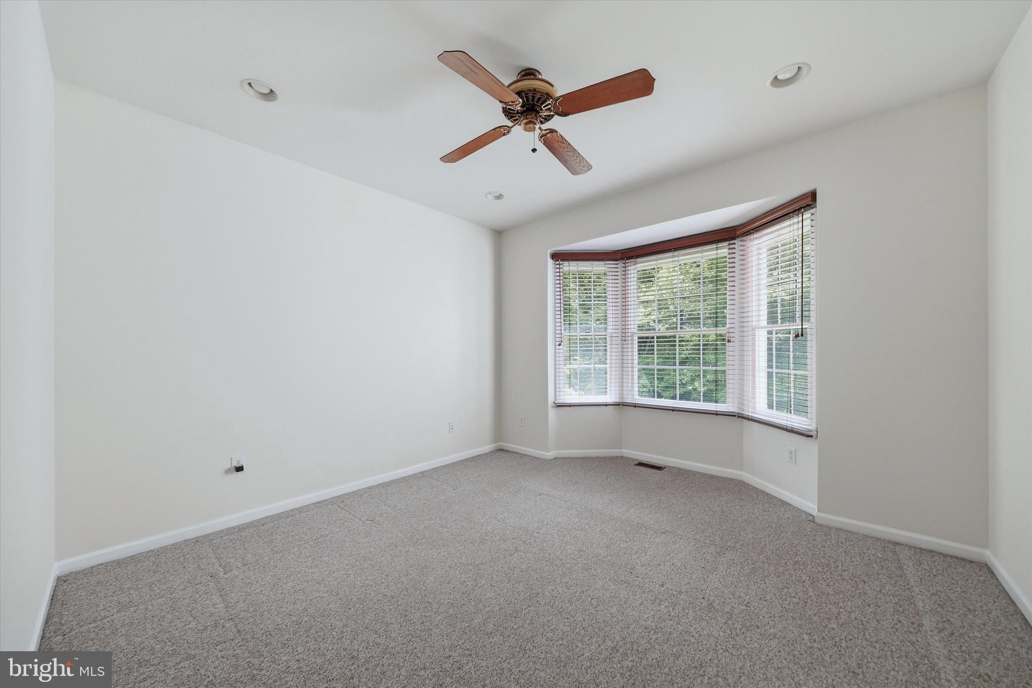 RED LION CHASE - Residential