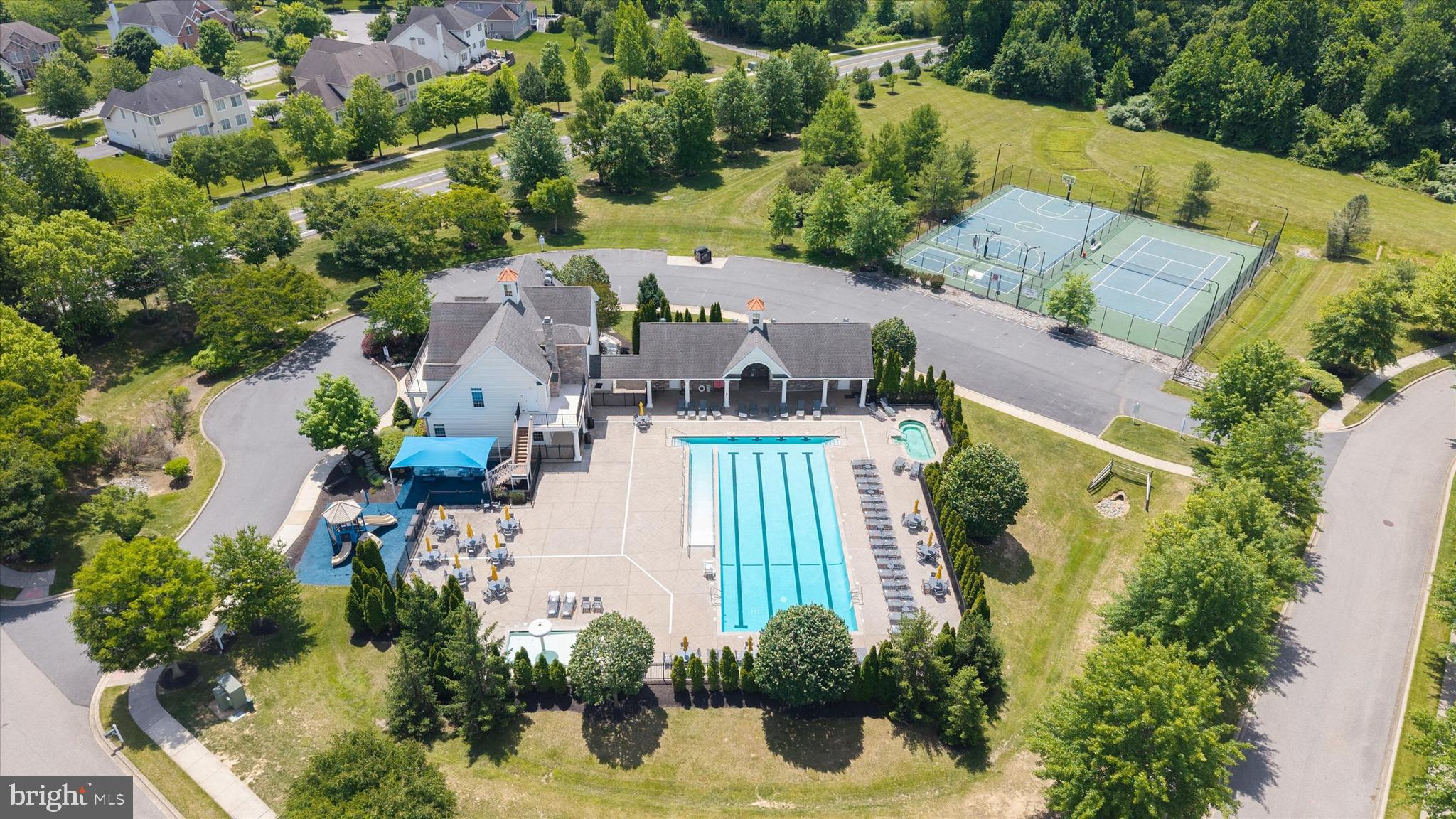 RED LION CHASE - Residential