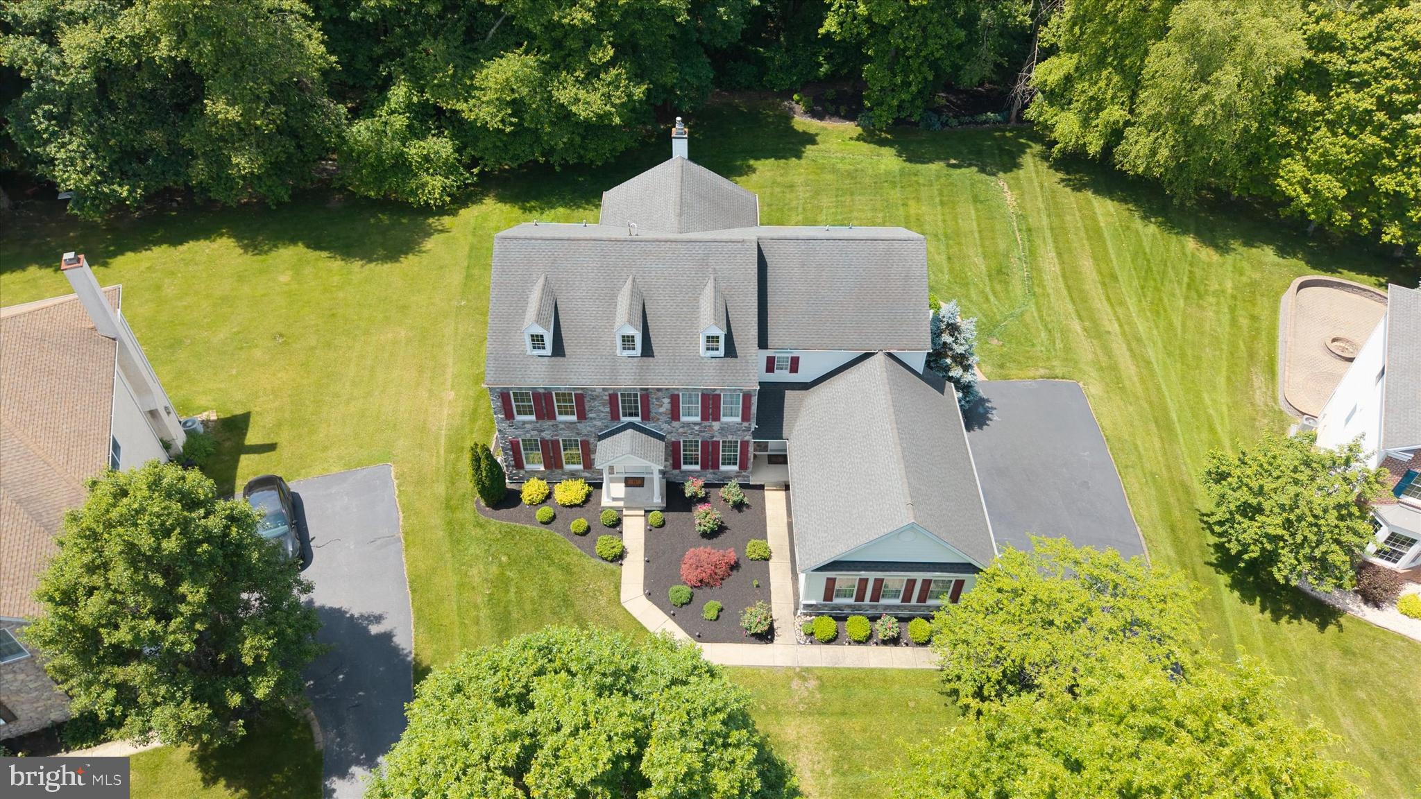 RED LION CHASE - Residential