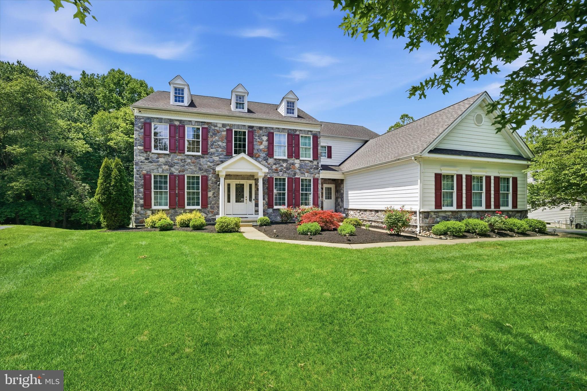 RED LION CHASE - Residential