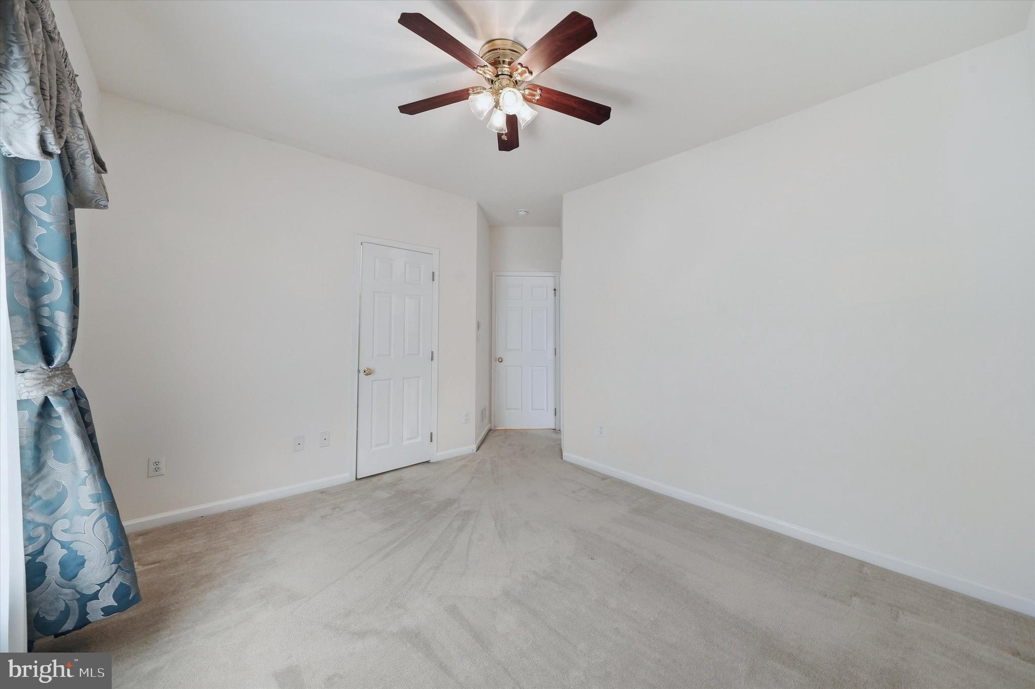 RED LION CHASE - Residential
