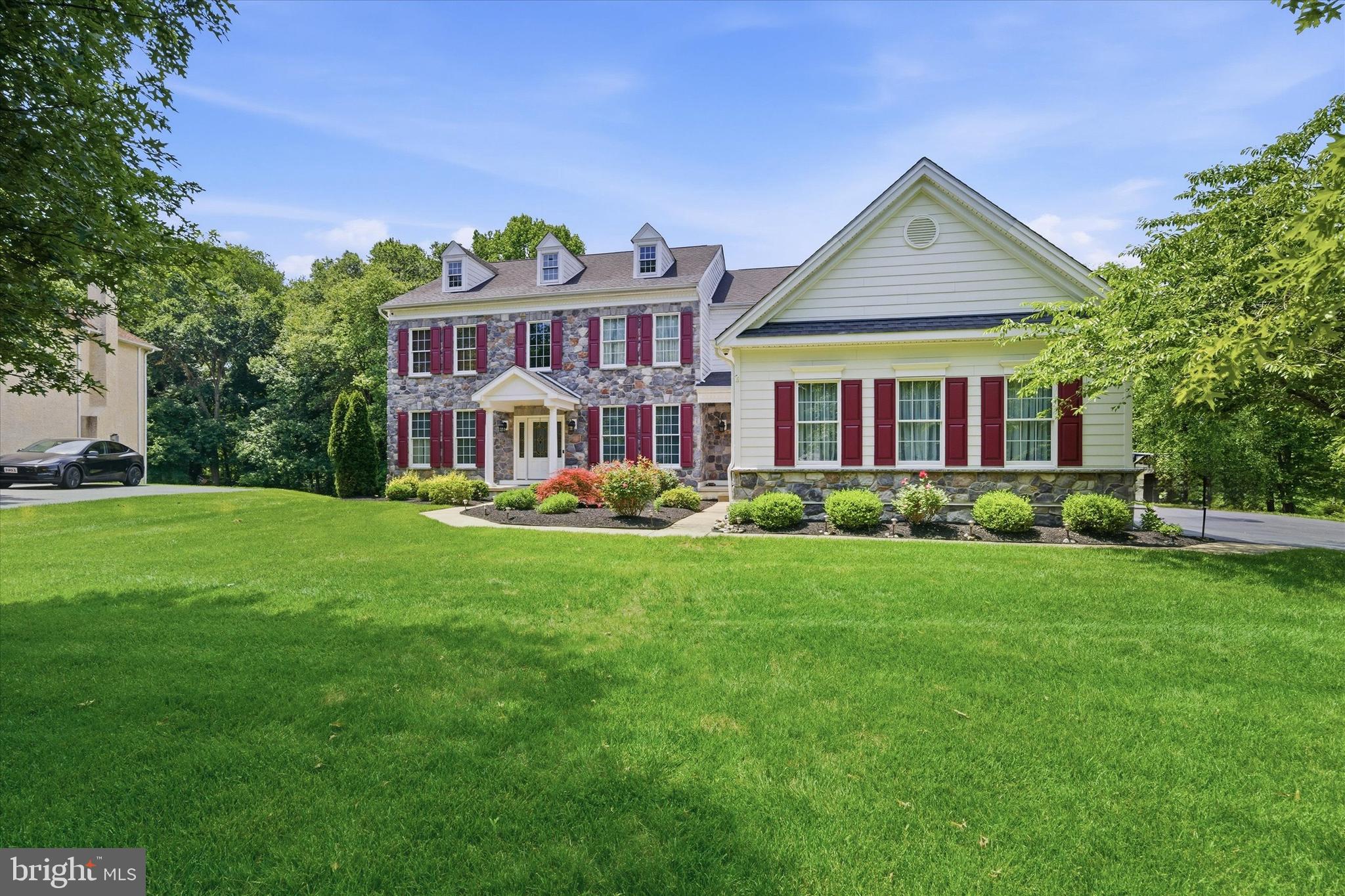 RED LION CHASE - Residential